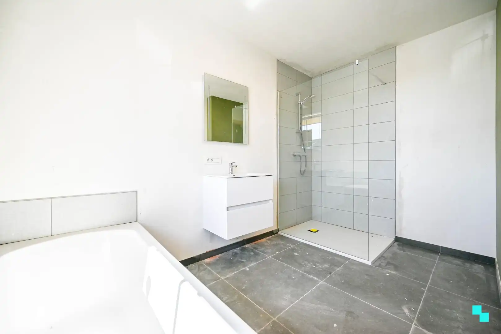 Hedendaagse nieuwbouwwoning nabij centrum foto 13