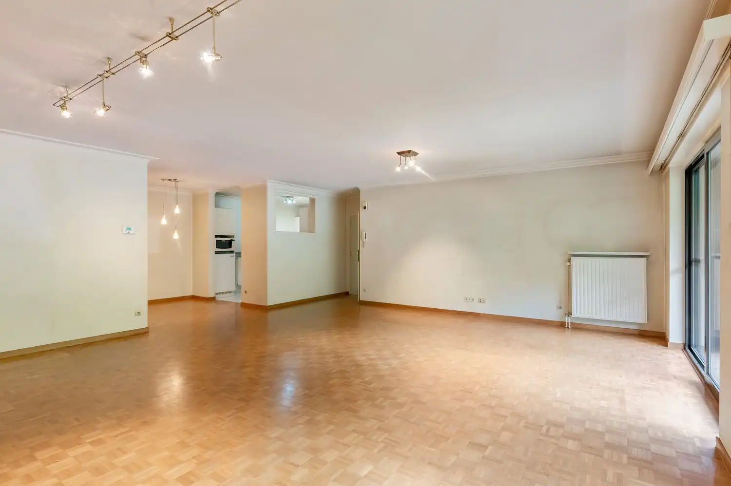 Ruim en lichtrijk appartement (ca. 145 m²) met uitzicht op de stadsvesten van Lier. foto 14