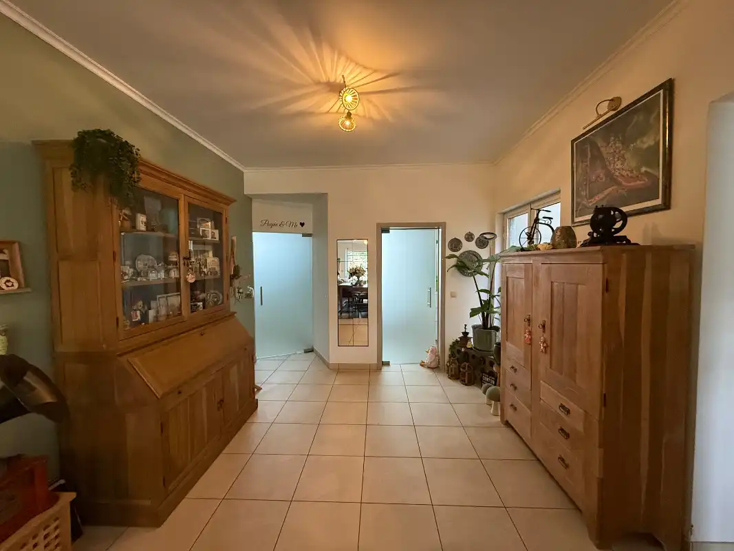 Mooie, gezellige woning met drie slaapkamers en tuin. foto 4