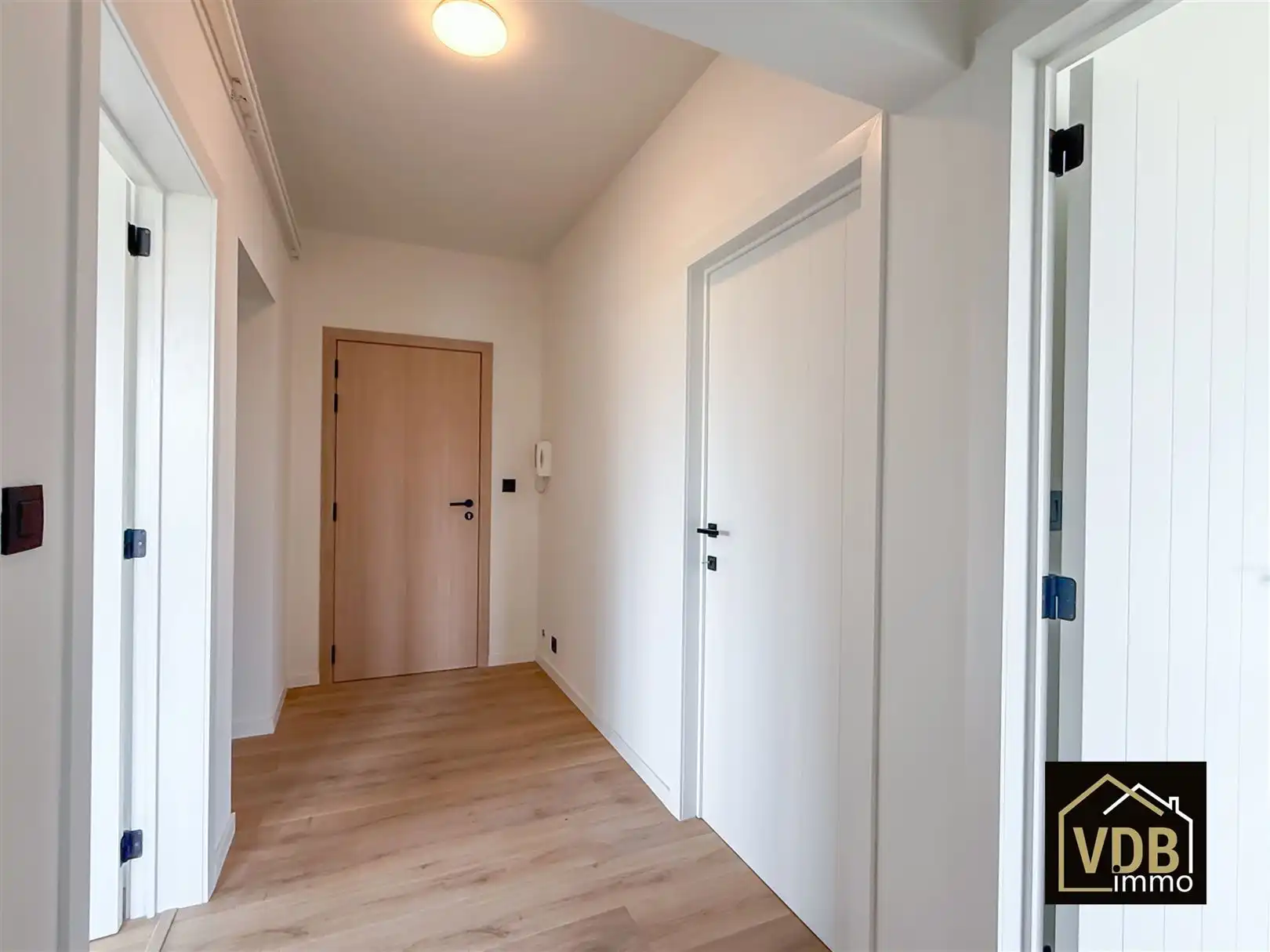 GERENOVEERD APPARTEMENT - 2 SLAAPKAMERS foto 18