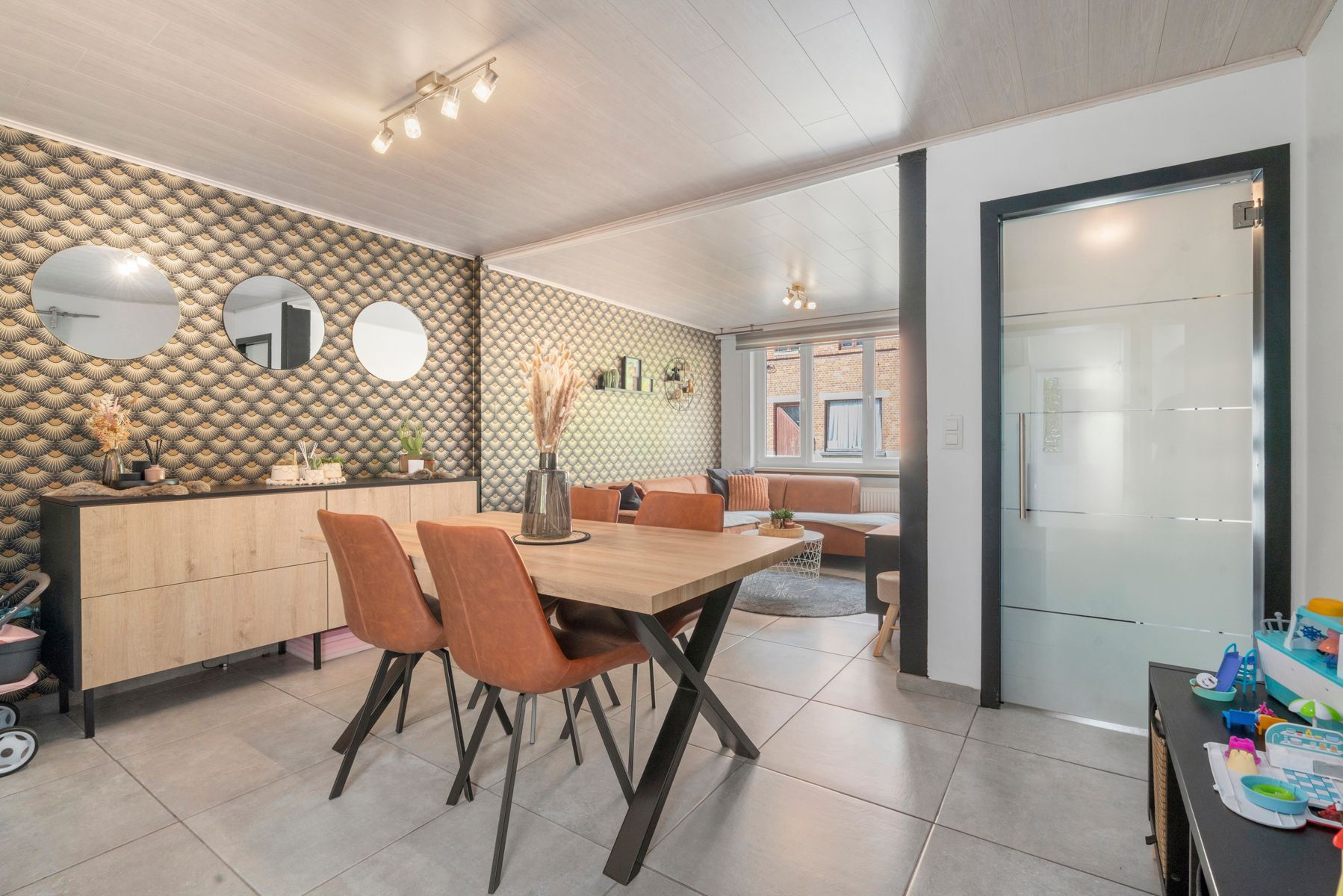 Instapklare woning nabij centrum Schellebelle foto 3