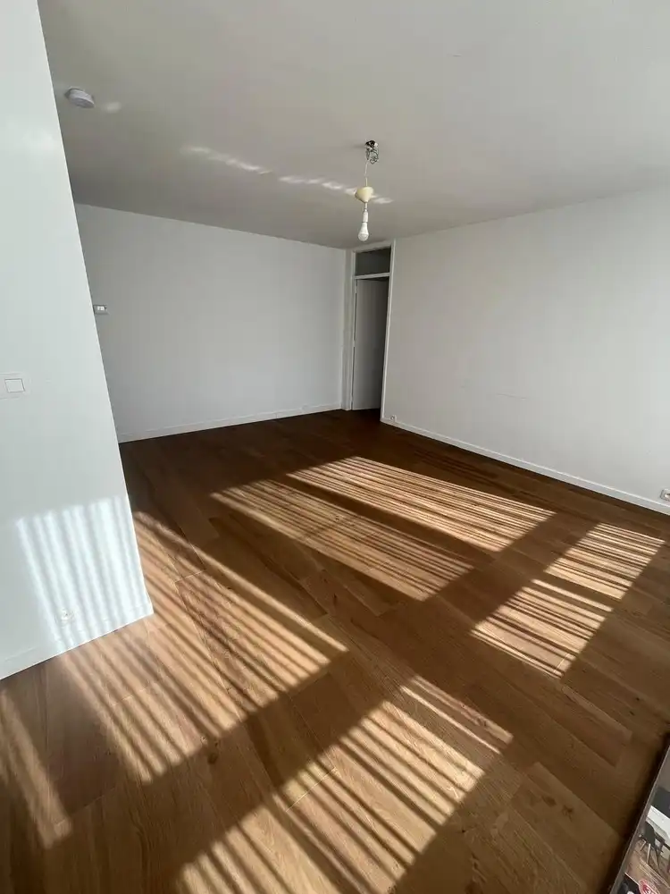 Modern appartement te huur op centrale locatie in Sint-Truiden! foto 5