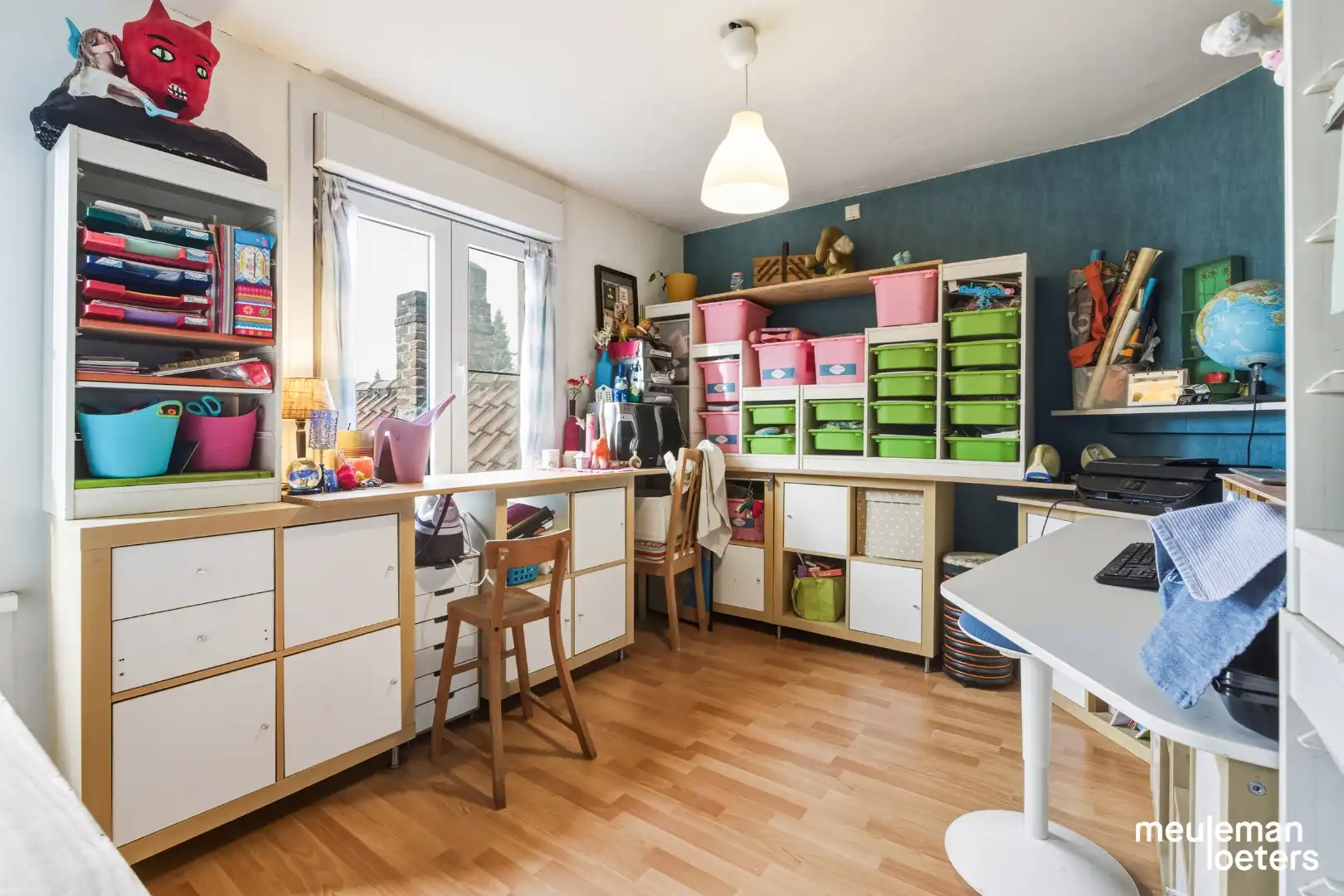 Halfopen verzorgde woning met garage en ruime tuin foto 8