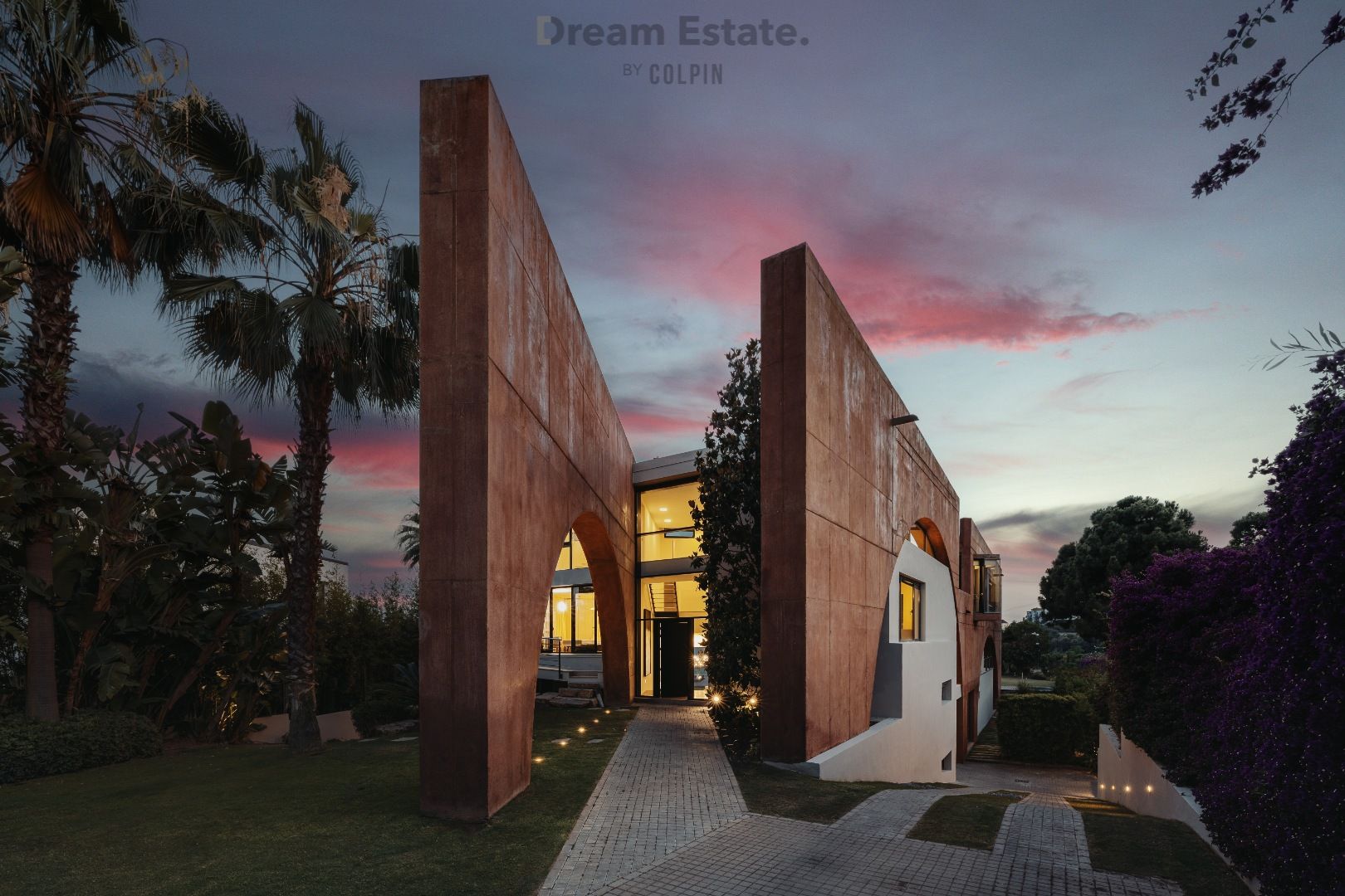 Deze uniek en ultramoderne villa is gelegen te La Reserva De Alcuzcuz, Benahavis. foto 13