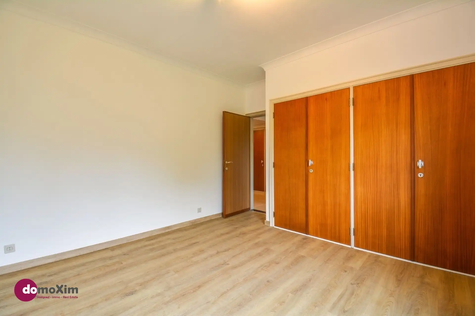 Ruime woning met kantoorruimte in het centrum van Hever foto 21