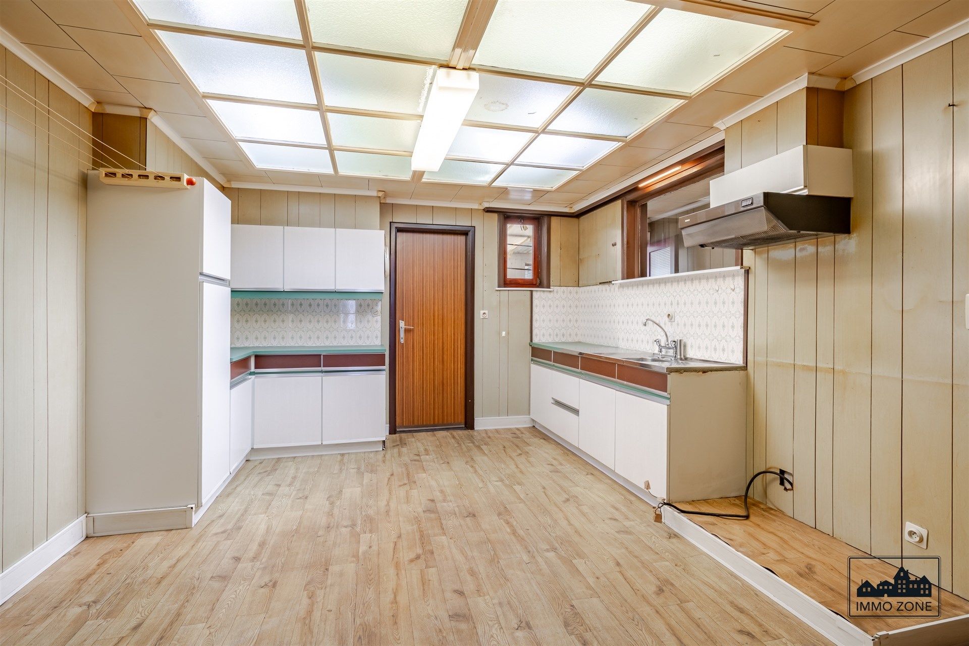 Woning met 3 slaapkamers, grote tuin en achteruitgang foto 5