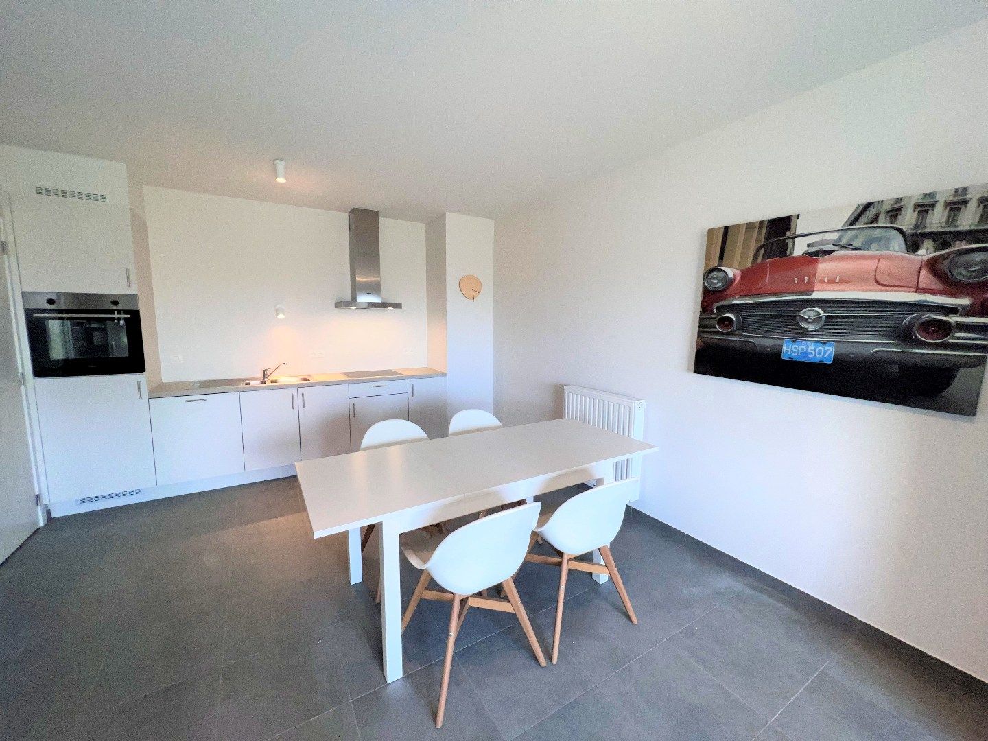 Nieuw 2-slpk appartement in Residentie Leiekant met extra grote garage! foto 2