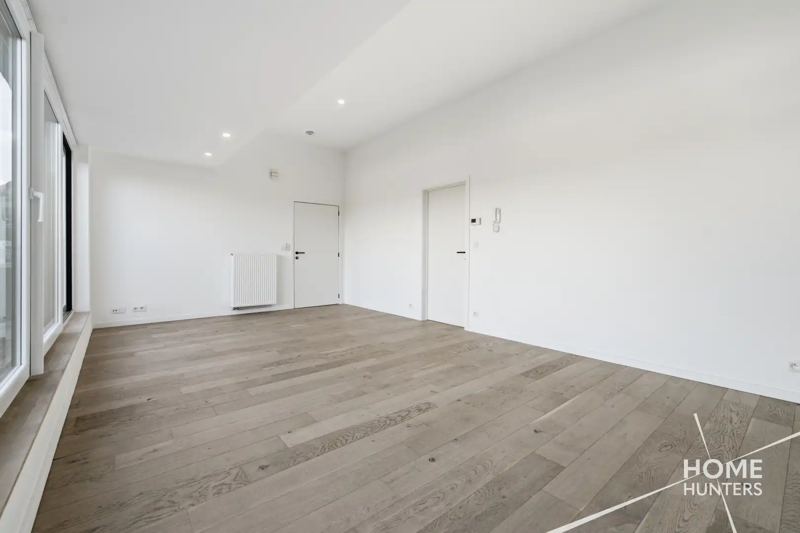 Ruim dakappartement met royaal terras en een schitterend uitzicht over Ieper foto 5