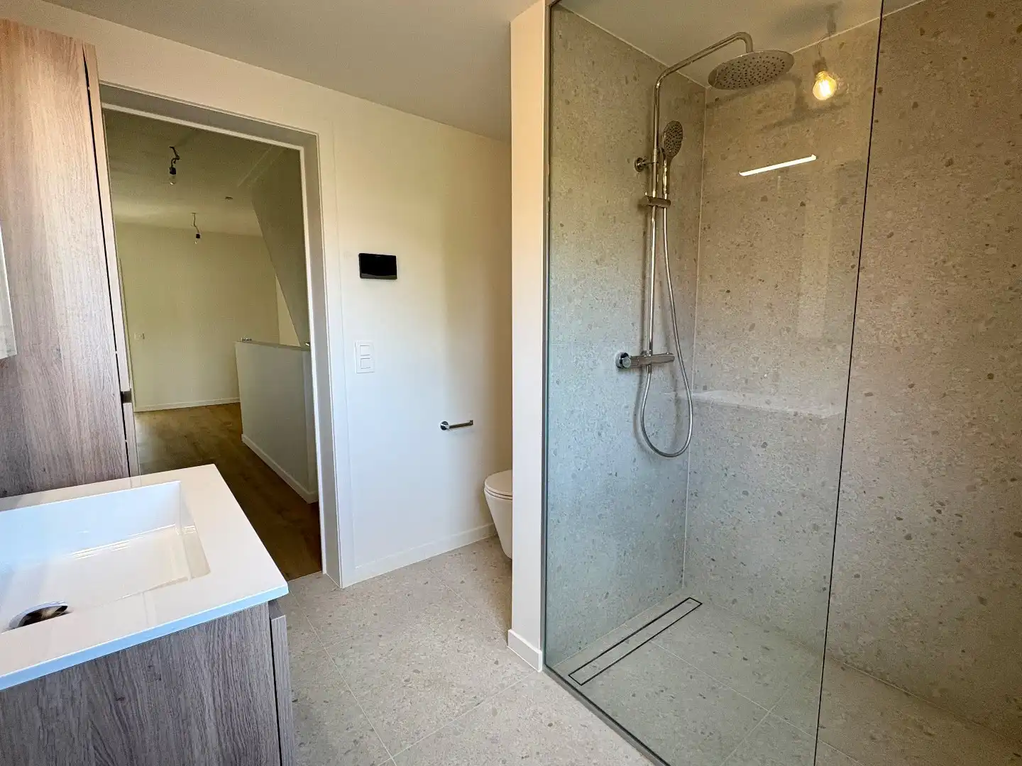 Instapklare nieuwbouwwoning met 3 slaapkamers, terras en stadstuin foto 11