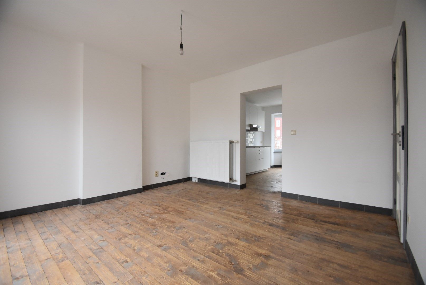 Netjes gerenoveerde duplex met twee slaapkamers en terras op mooie locatie in het centrum van Tongeren - GEEN BIJKOMENDE GEM. ONKOSTEN foto 13