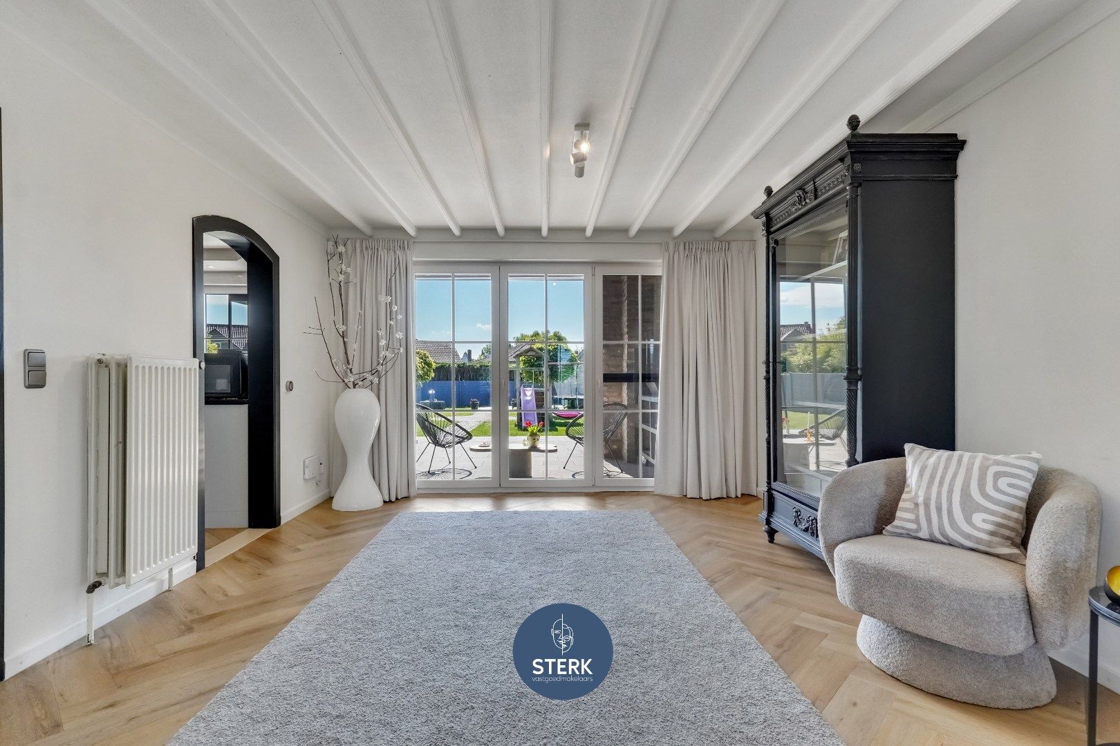 INSTAPKLARE GEZINSWONING MET 5 SLPKS OP PERCEEL VAN 931M² TE REKEM ! foto 2