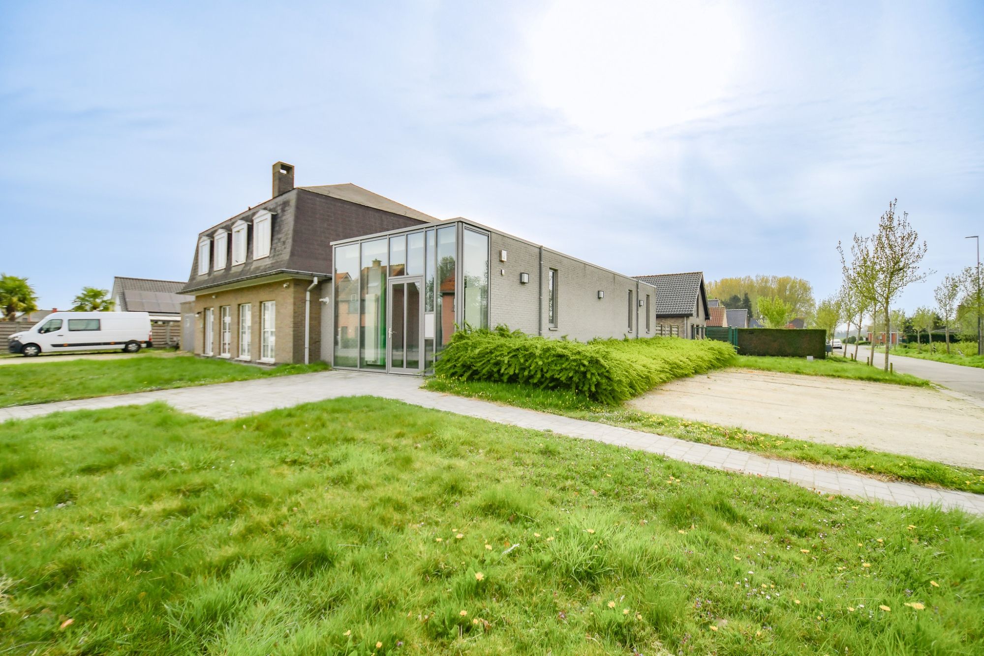 | OPENHUISMOMENT ZATERDAG 03/05 - 13u - 15u | RUIME woning met handelsruimte in het centrum van Bellem foto 3