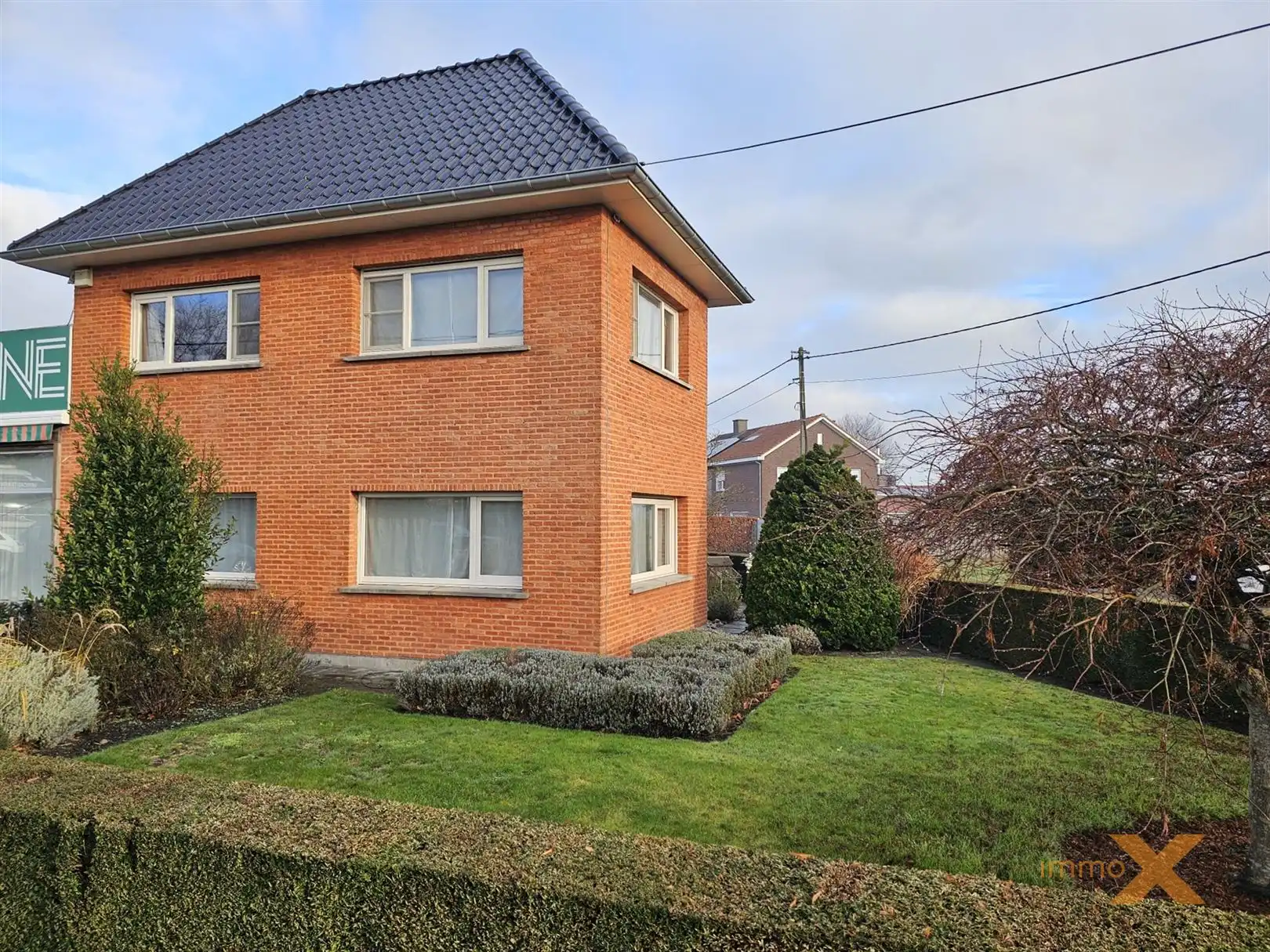 INTAPKLARE CHARMANTE WONING MET 3 SLPKS foto 2