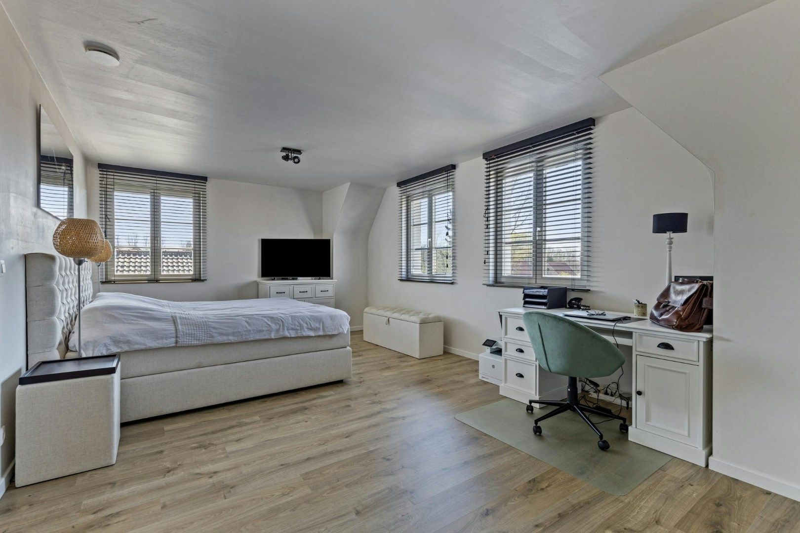 Landelijke energiezuinige villa met  4 slpks te Maldegem foto 9