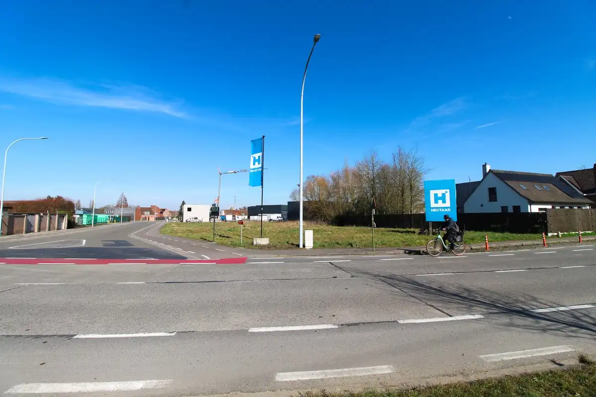Bouwgrond met veel mogelijkheden te koop Roeselare foto 4