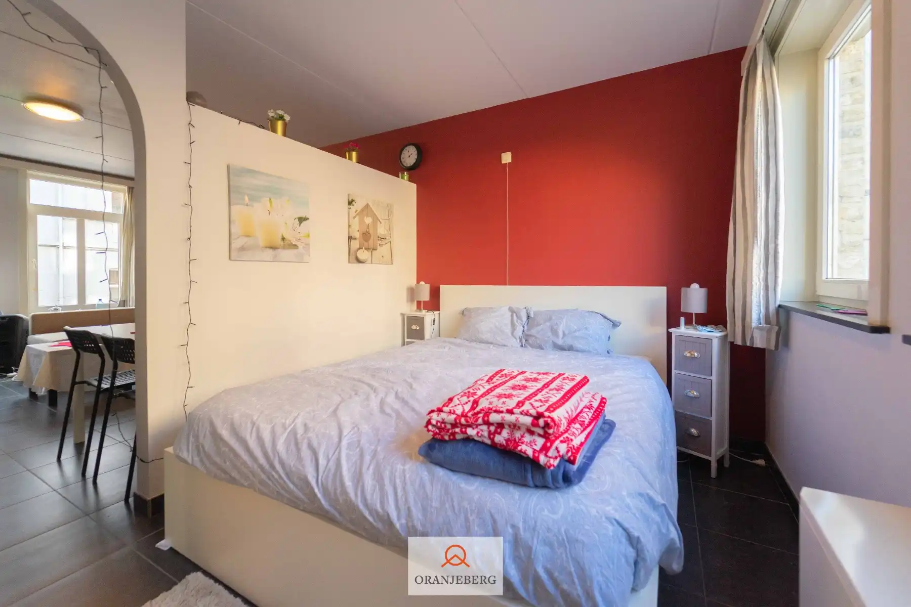 Modern 1- slpk appartement vlakbij Sint-Pietersplein foto 13