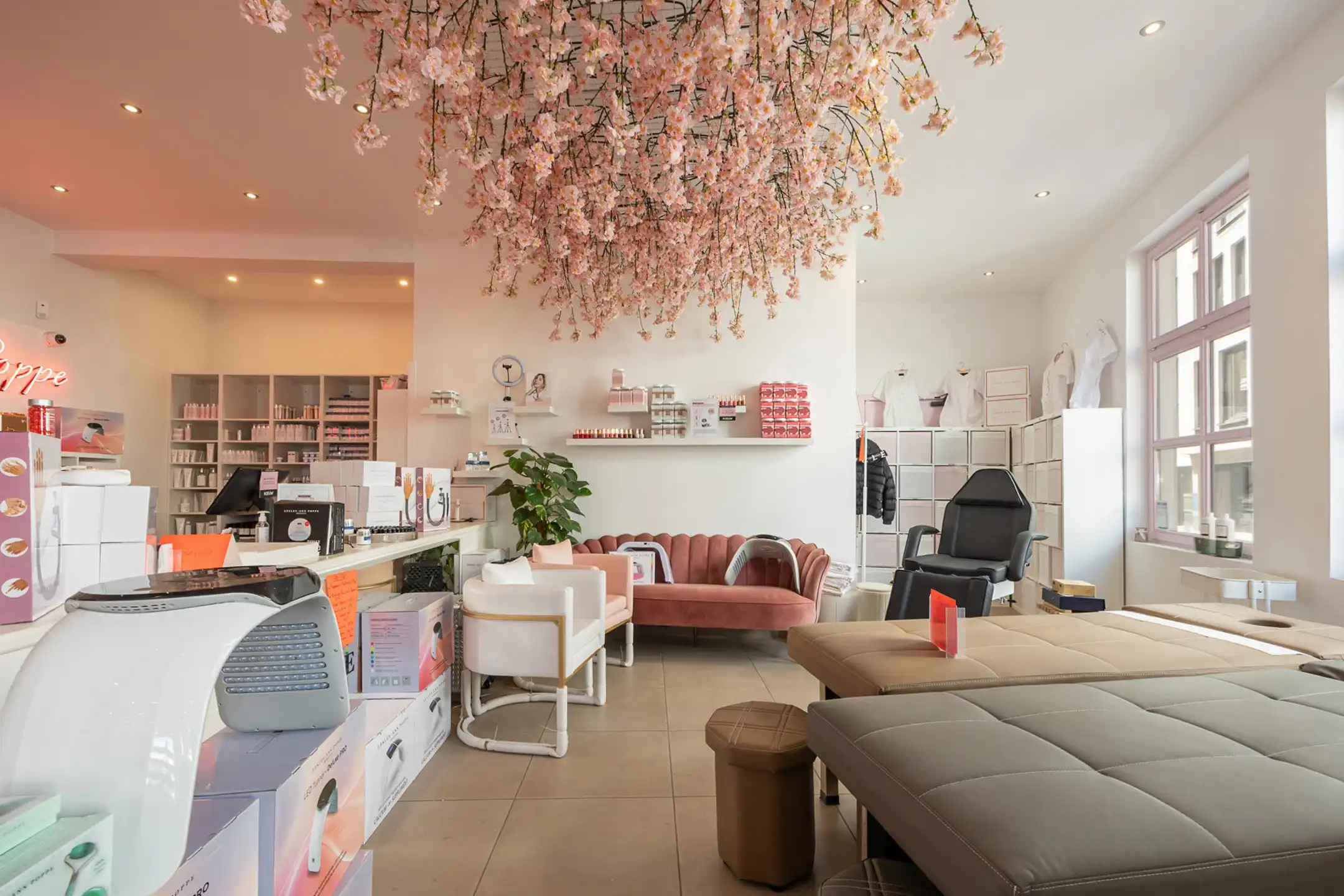 ANTWERPEN - Uitzonderlijke handelsruimte op centrale locatie foto 2