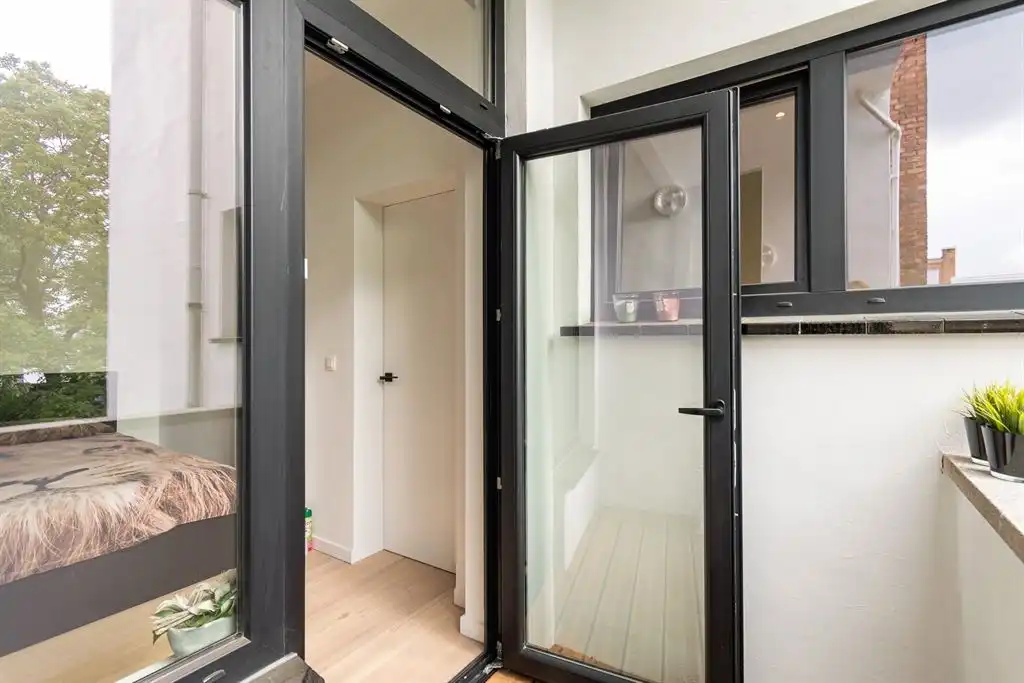 Prachtig gerenoveerd appartement in kleinschalig gebouw in Borgerhout foto 9