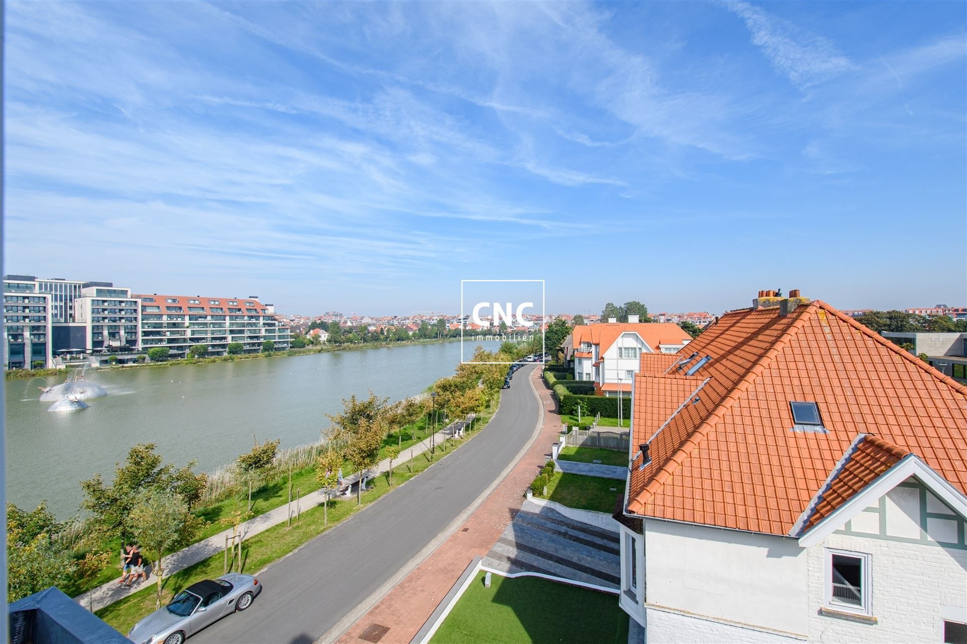 Prachtig lichtrijk hoek appartement met magnifiek open zicht foto 6