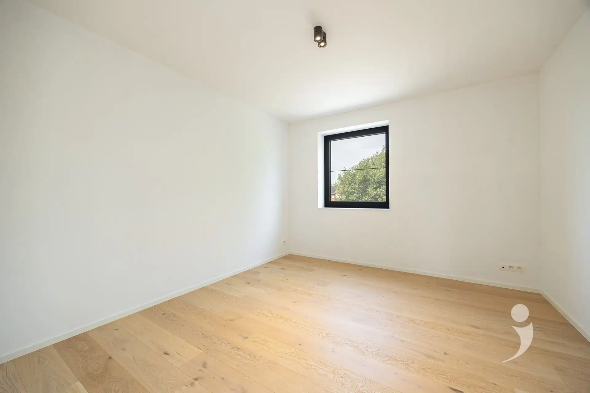 Nieuwbouwwoning in zeer rustige straat! foto 19