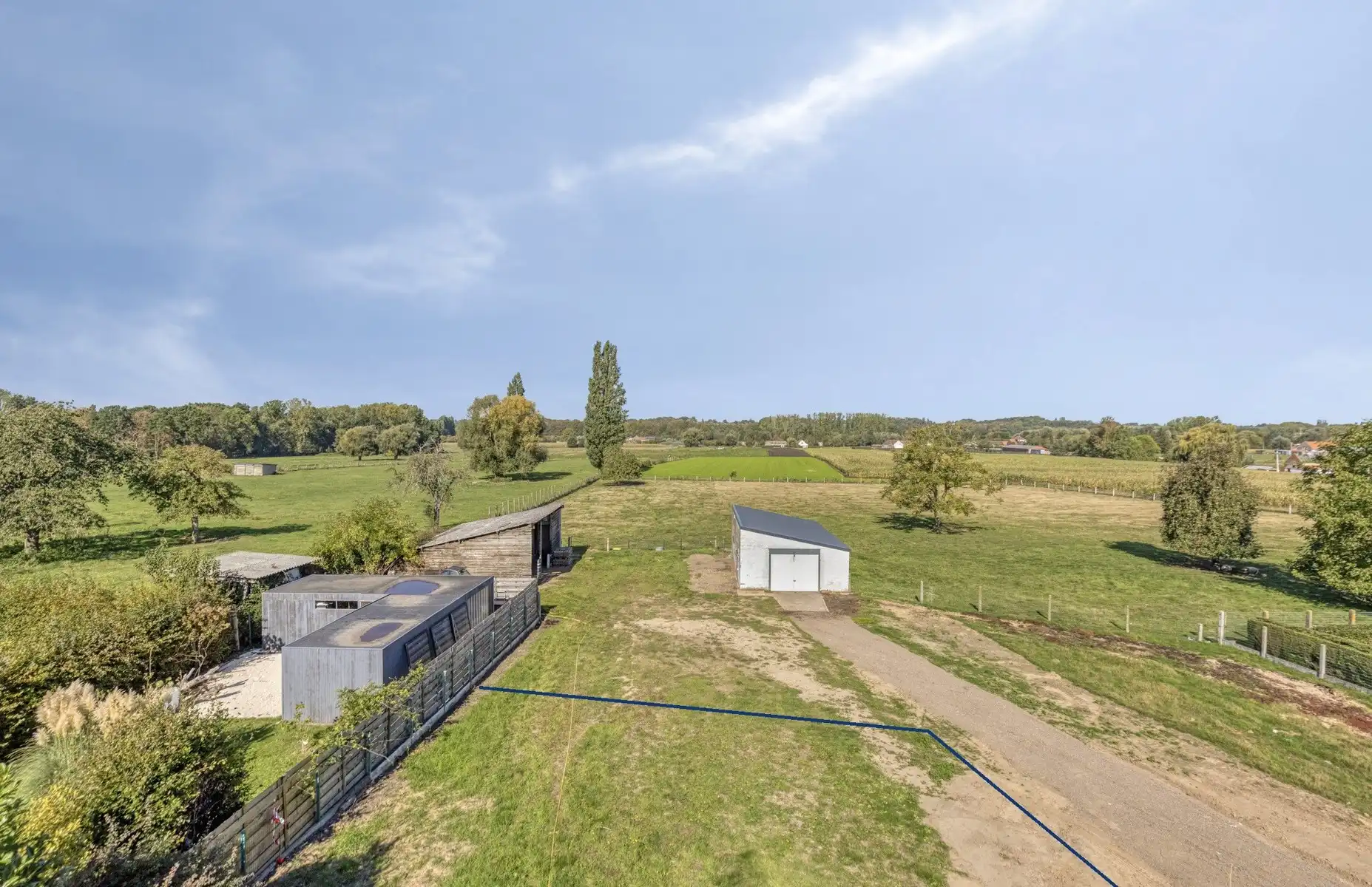 Te renoveren woning met 5 slaapkamers foto 24