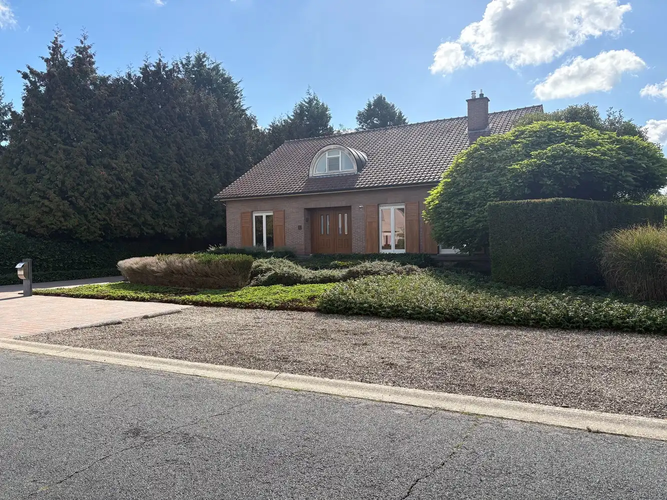 Prachtige instapklare woning op ruim perceel van 14a91ca foto 3