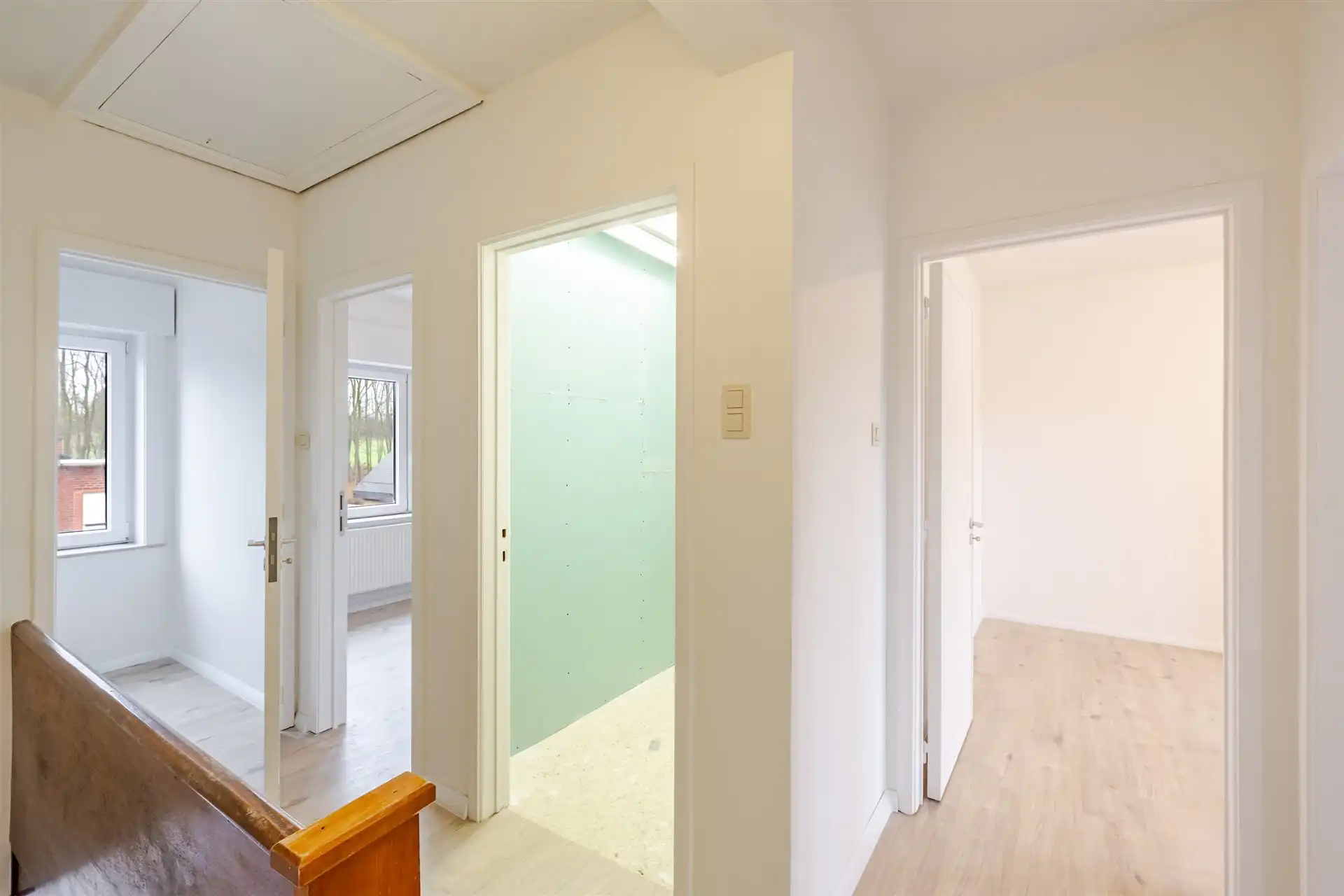 Charmante gezinswoning met tuin en zijdoorgang in rustige straat te Denderleeuw foto 11