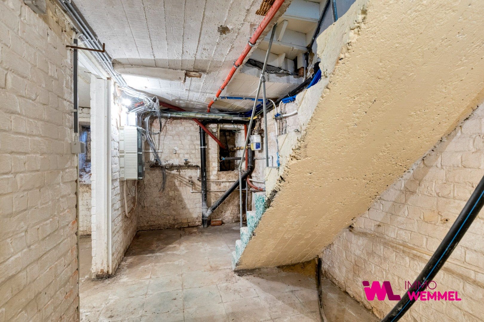 Instapklare gekoppelde woning in het centrum van Wemmel  foto 20