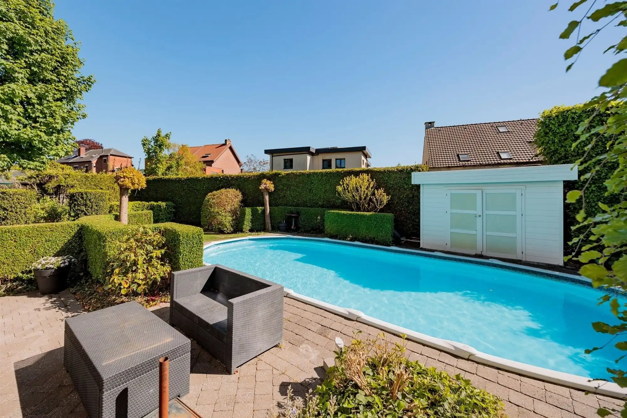 Supergelegen instapklare woning met grote tuin in Boechout foto 7