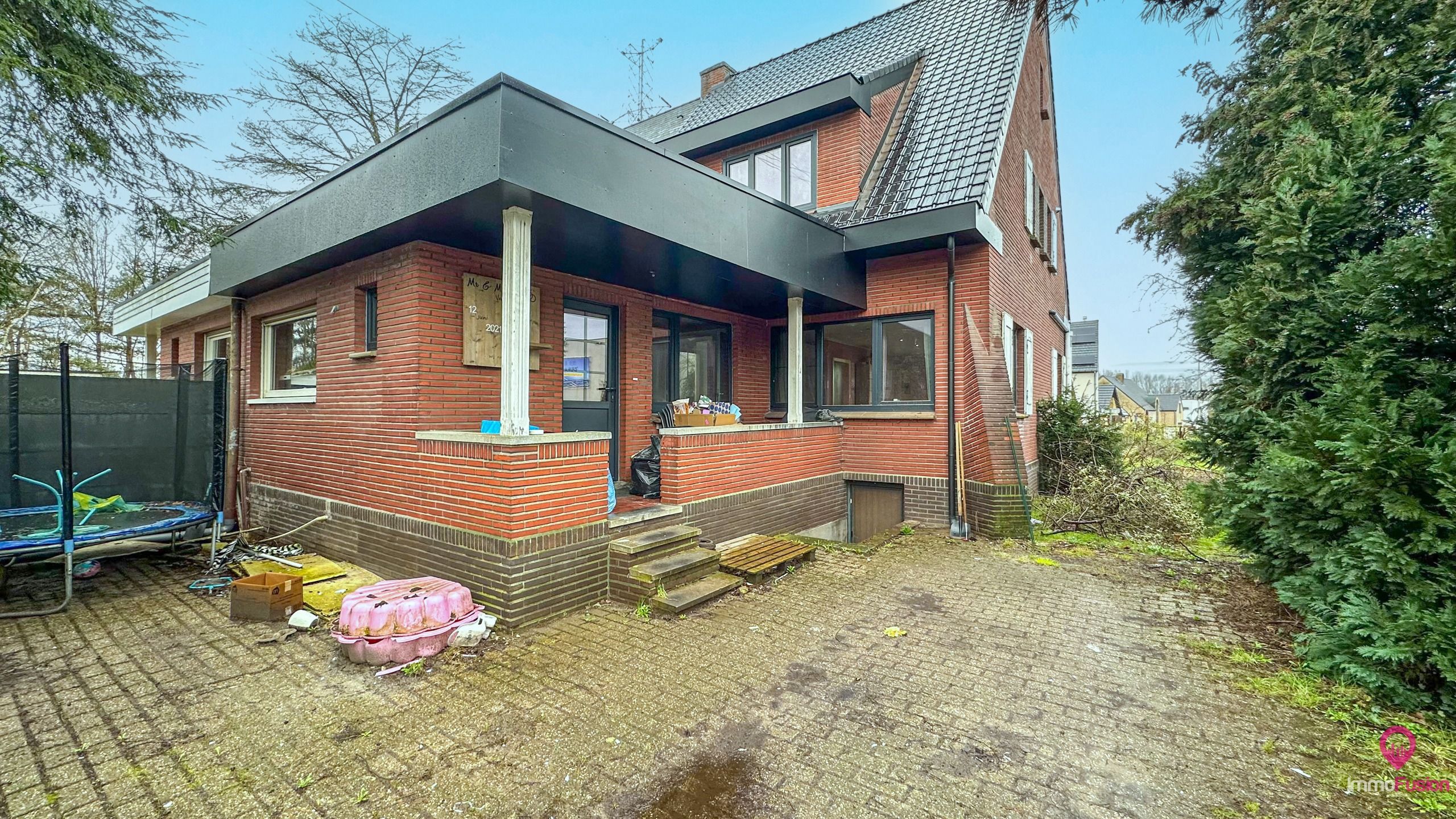 Centraal gelegen gerenoveerde woning met 3 slpks in Ham! foto 33