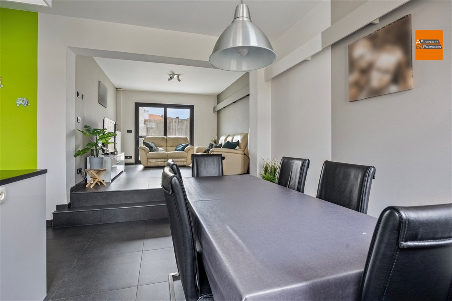 Gerenoveerde woning foto 7