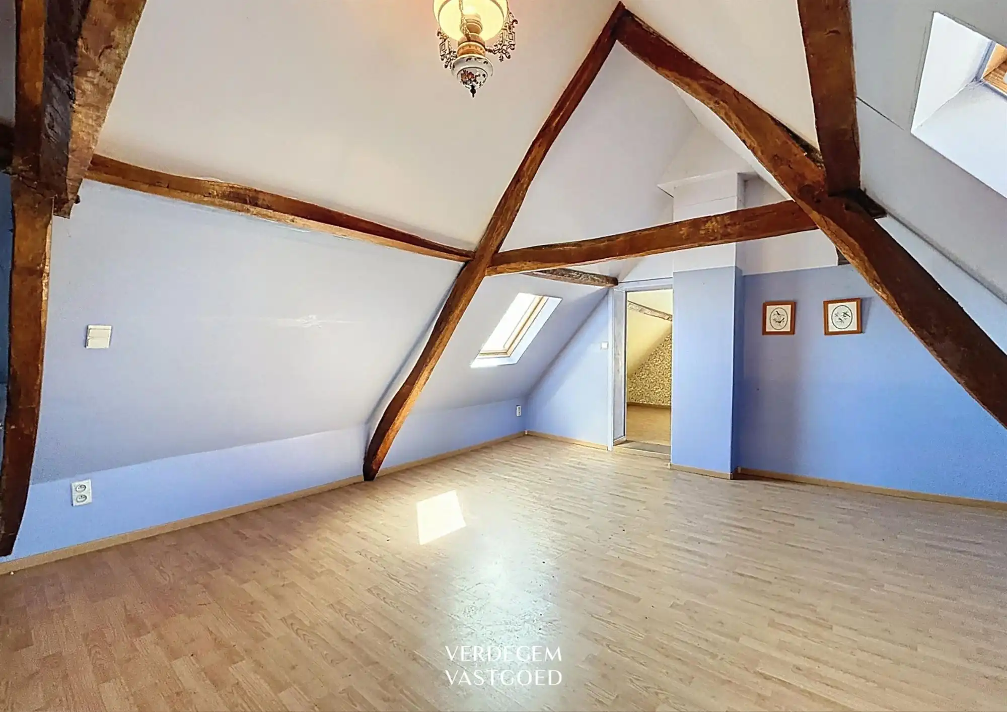 Te renoveren hoeve met schuur op een terrein van 1.634m² foto 13