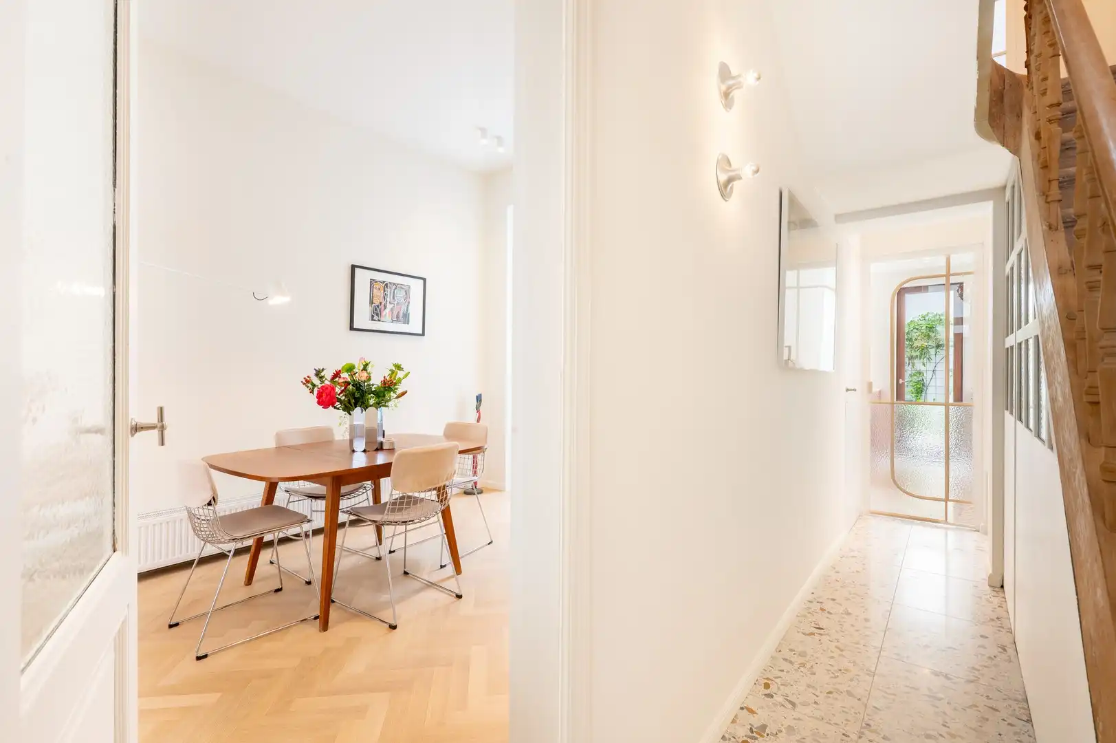 Gerenoveerde woning met 4 slpk en tuin foto 11