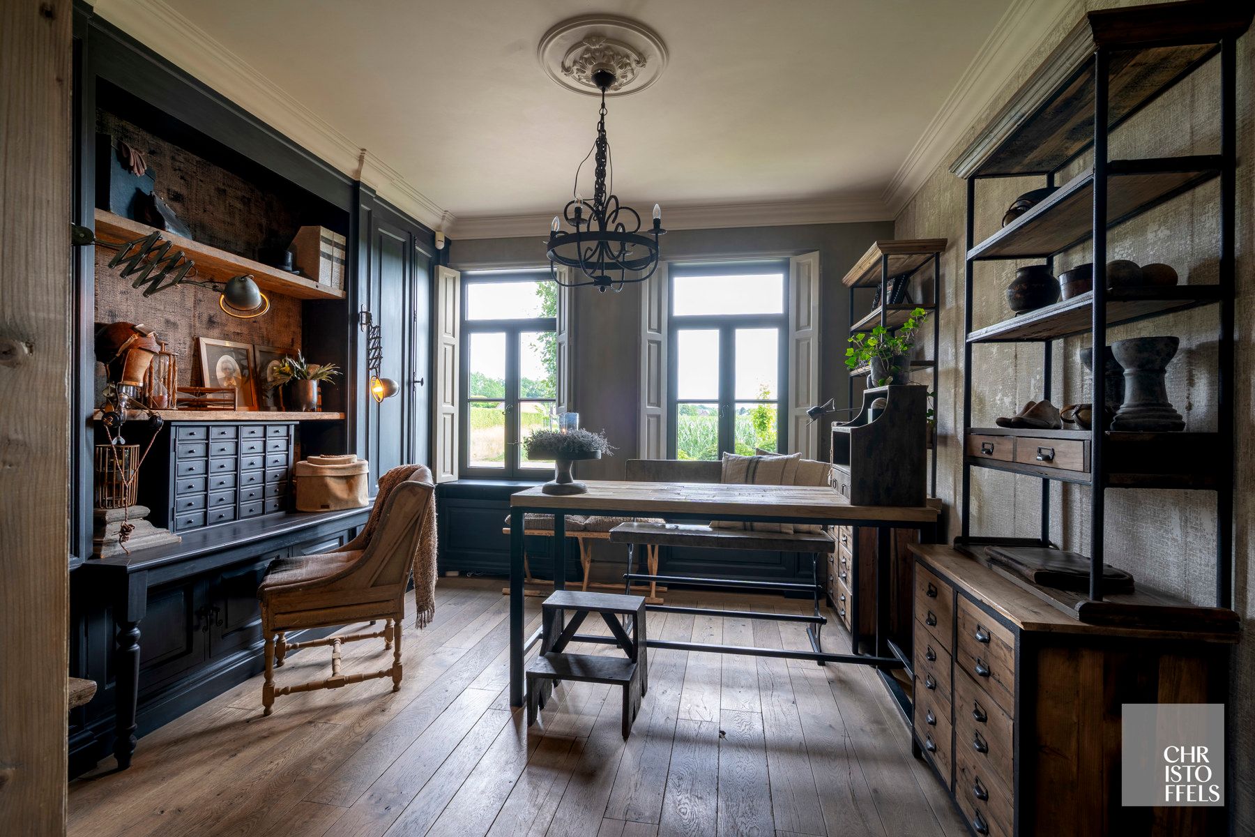 Stijlvolle herenvilla van 533 m² met zwembad, wintertuin en gastenverblijf nabij de Nederlandse grens! foto 11