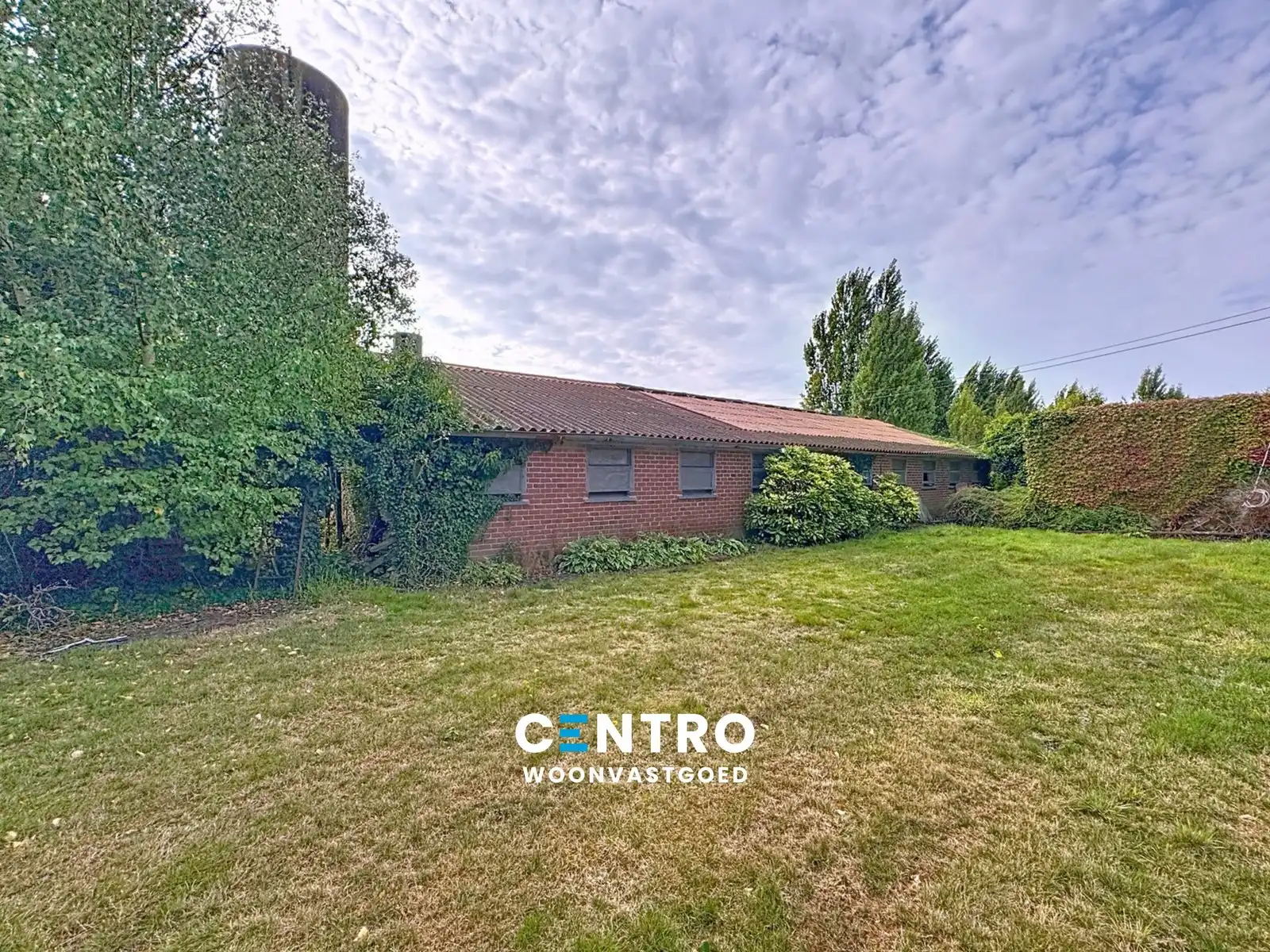 Te renoveren hoeve op circa 1 ha op GOEDE ligging! foto 13