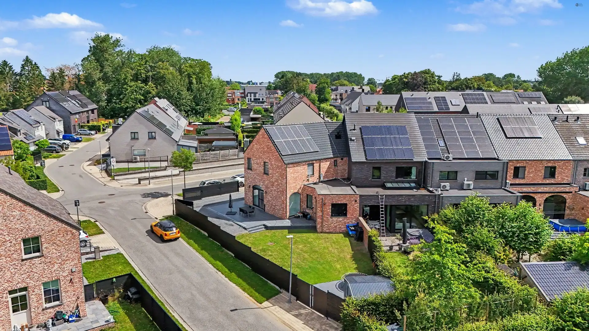 Recente Halfopen nieuwbouwwoning met 3 slaapkamers foto 3