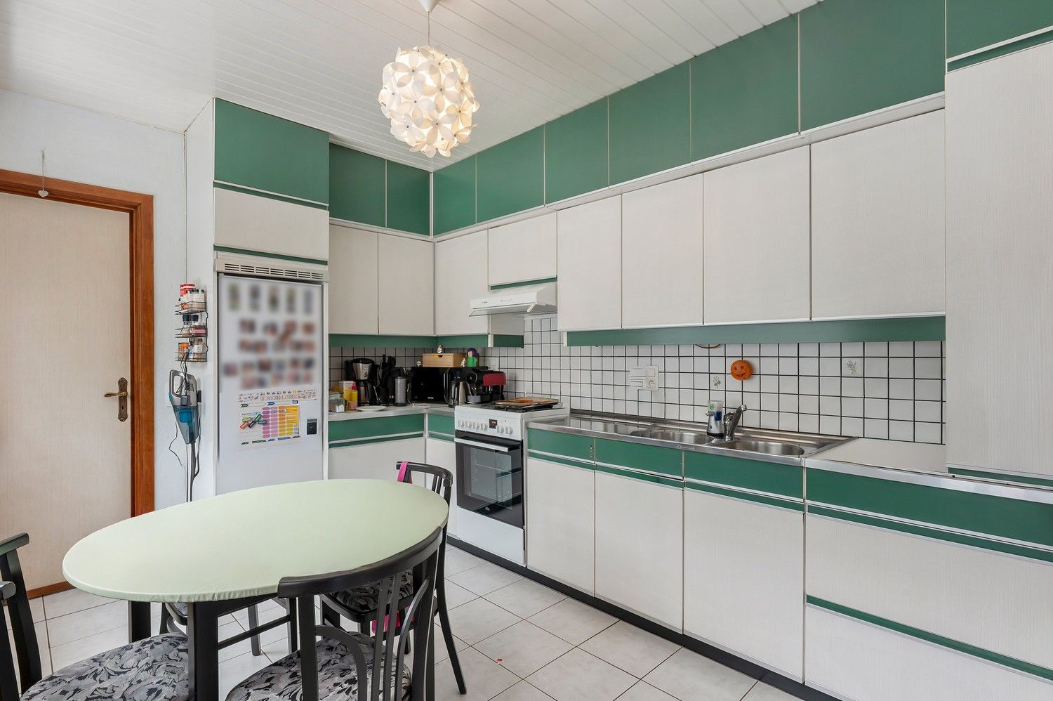 Gezellige HOB of opbrengsteigendom in het centrum van Kessel Statie foto 5