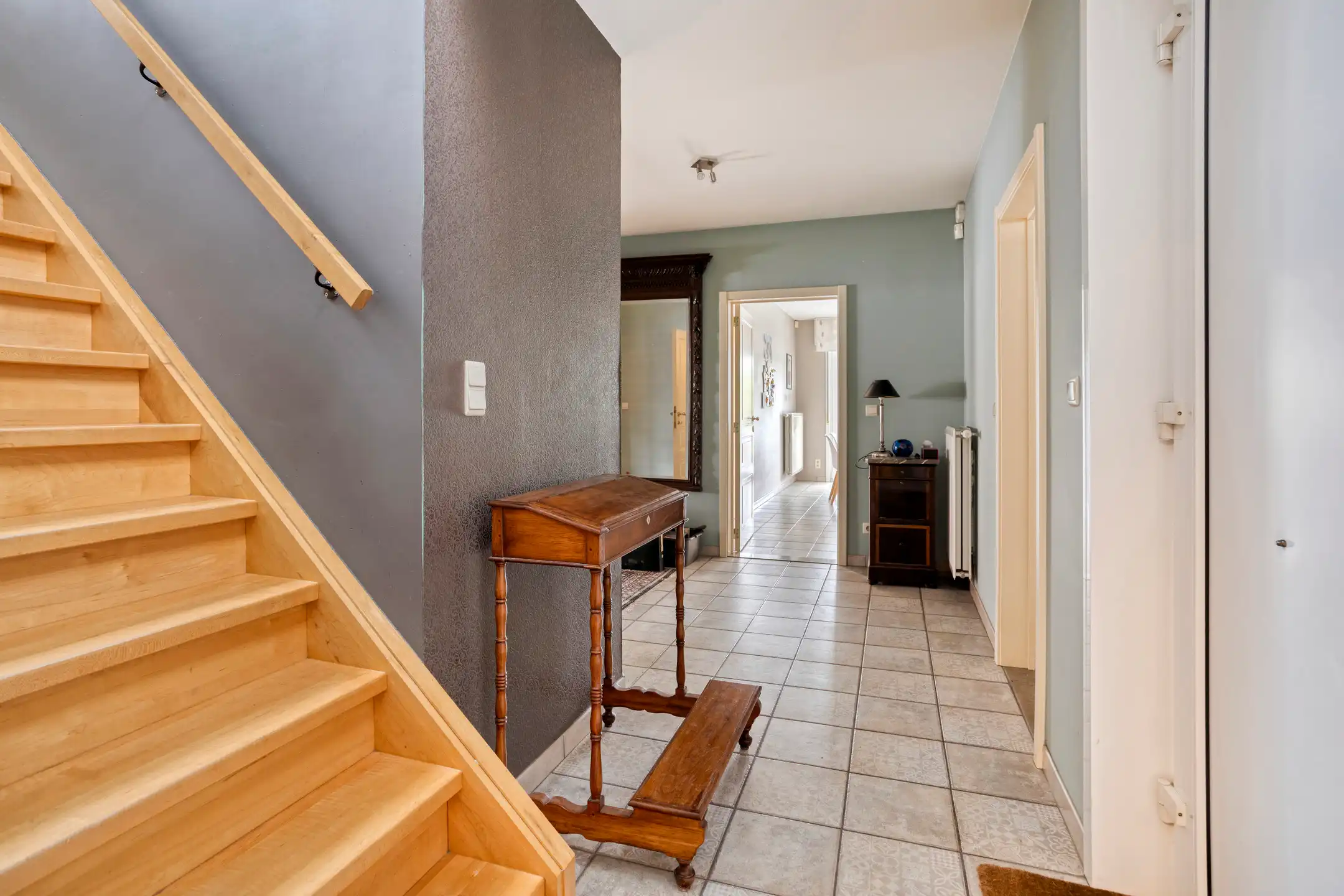 Woning met praktijk op toplocatie in centrum Begijnendijk foto 2