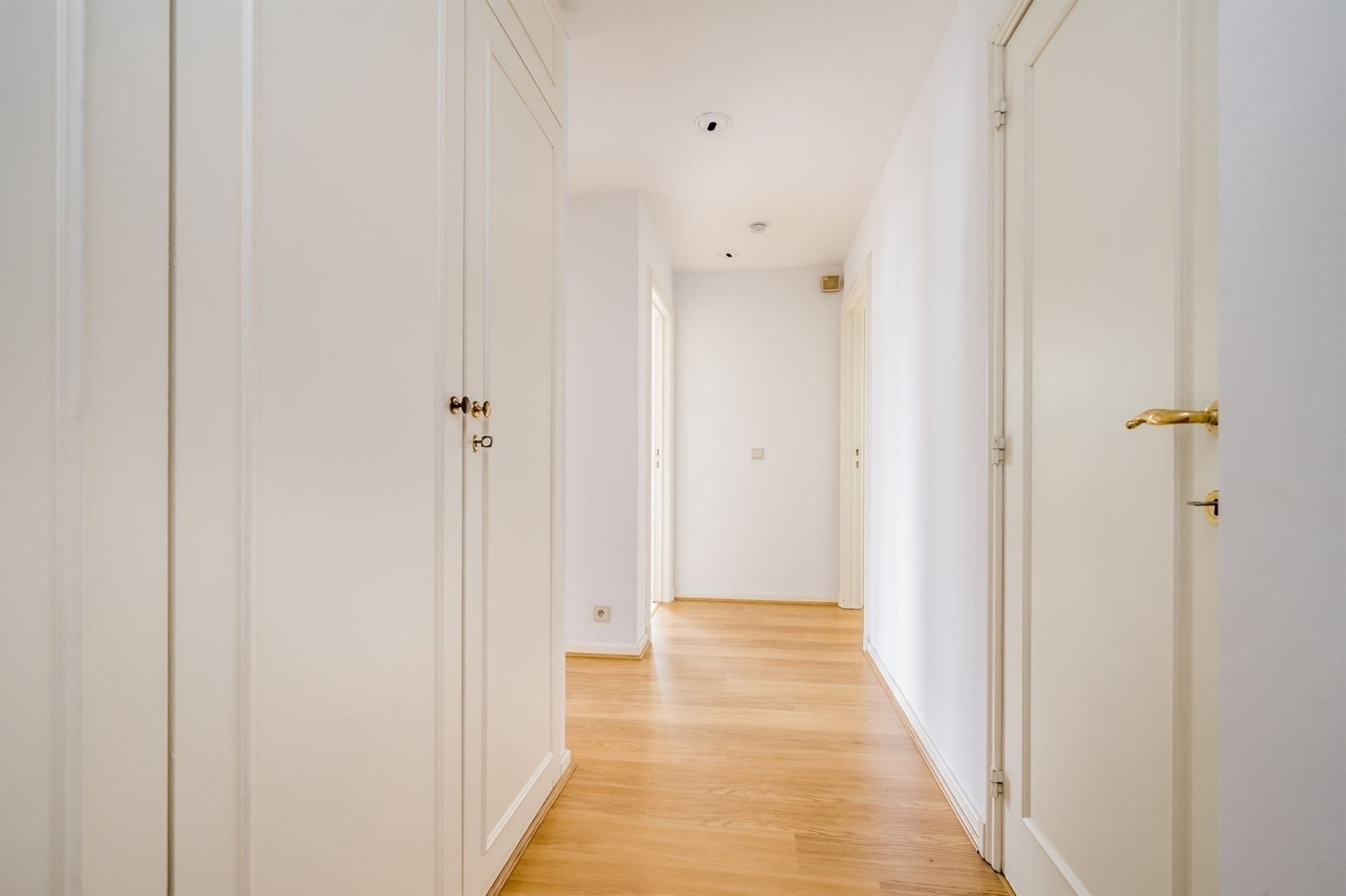 Prachtig opbrengstpand 4 gevels foto 14