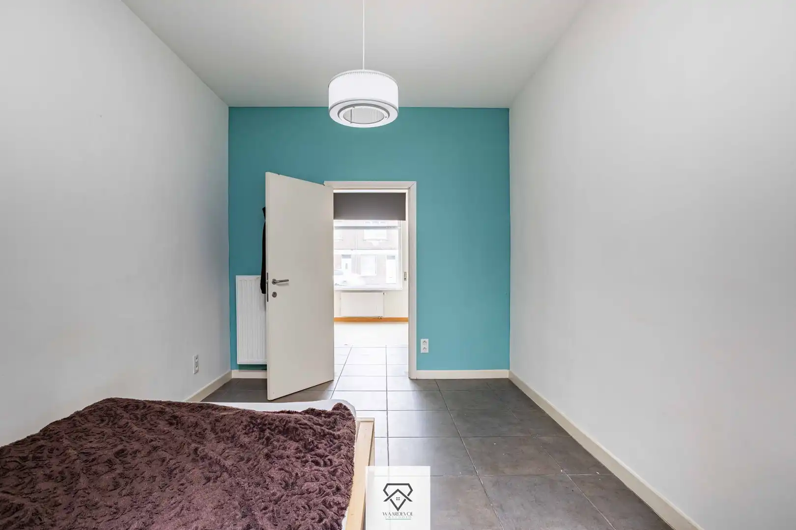 Ruime herenwoning met vernieuwd basiscomfort en ingesloten terras foto 7