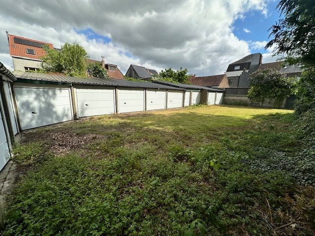 Afgesloten garageboxen te koop – Albrecht Rodenbachstraat, Sint-Amandsberg foto 2