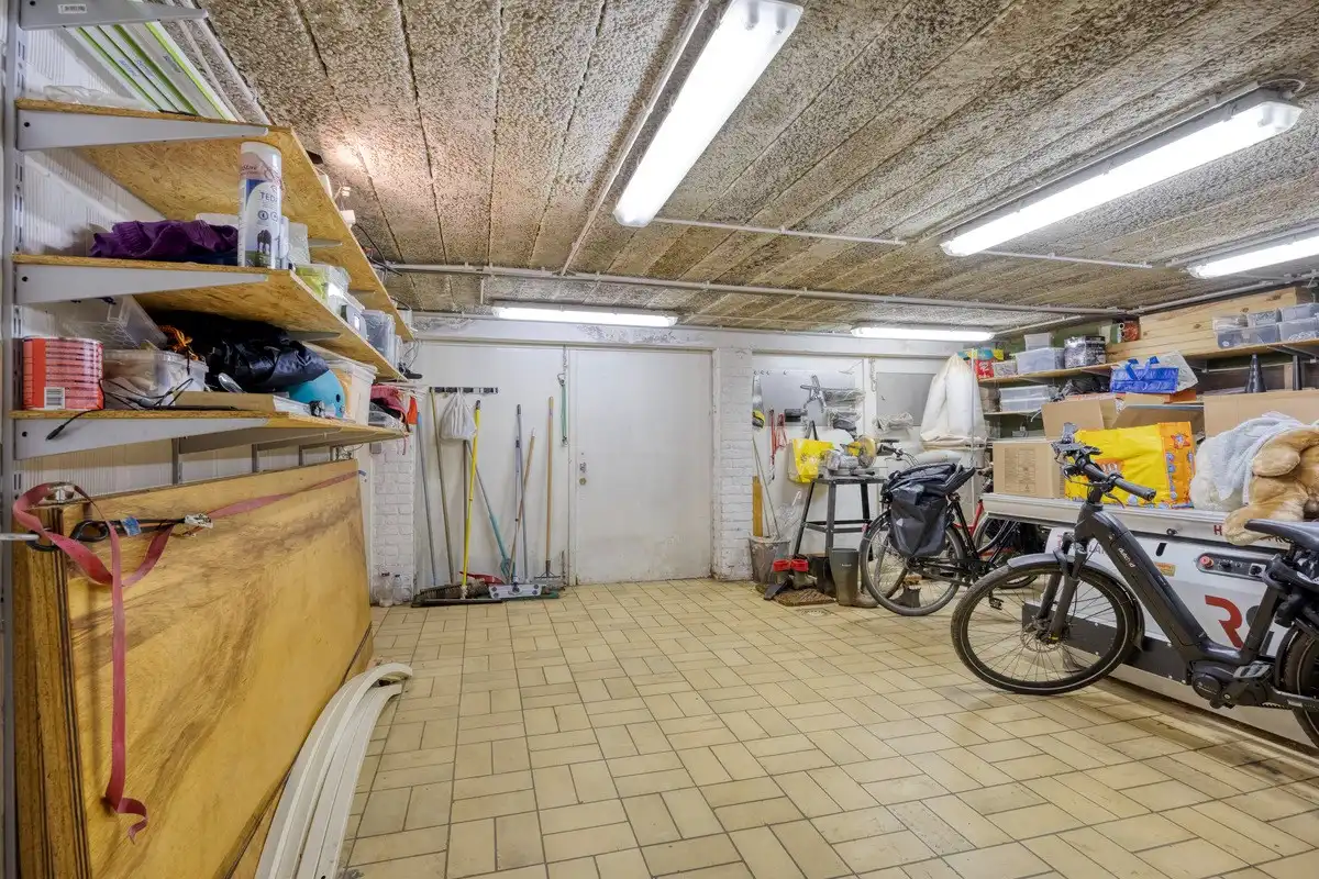 Ruime gerenoveerde villa met 5 slaapkamers en 2 badkamers, tuin en garage in Kessel-Lo, EPC-waarde 285 kWh/m²  foto 29