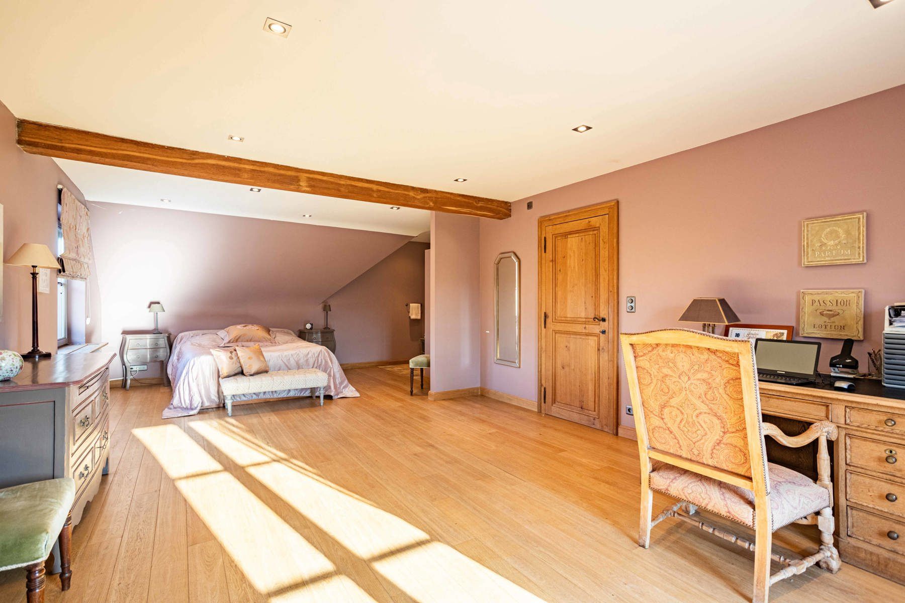 Project "Hoeve" met twee woonentiteiten + weiland foto 12