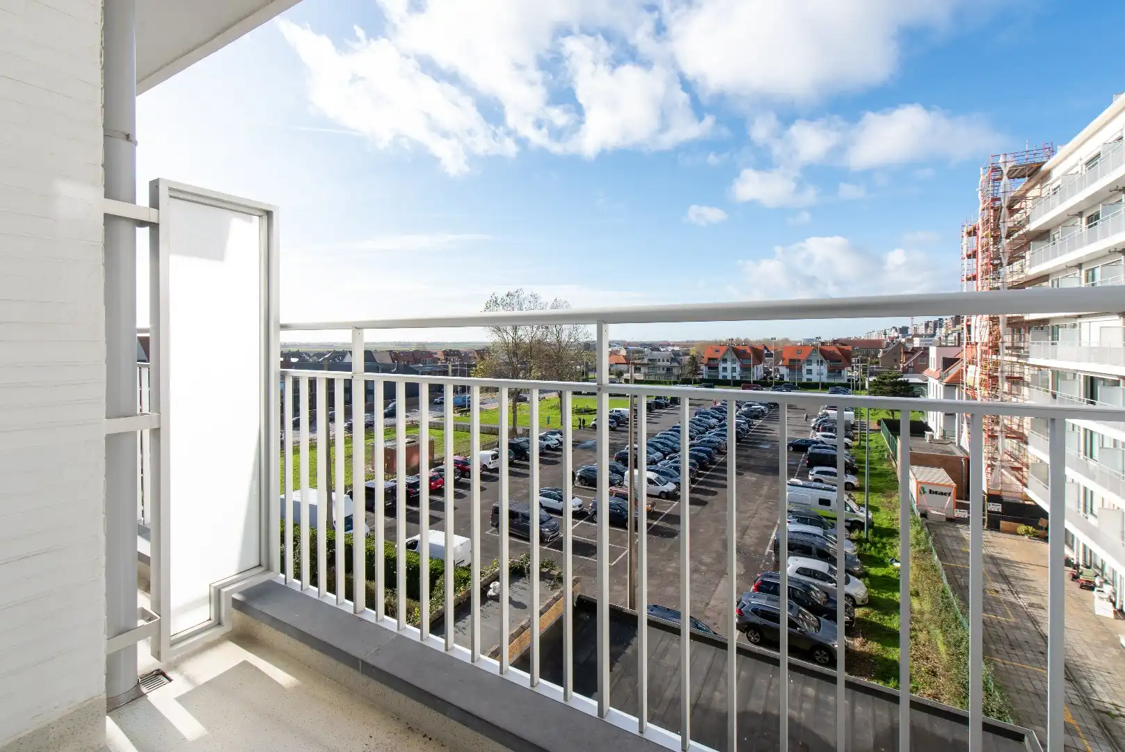 Mooi vernieuwde studio gelegen op de vierde verdieping met zonneterras foto 14