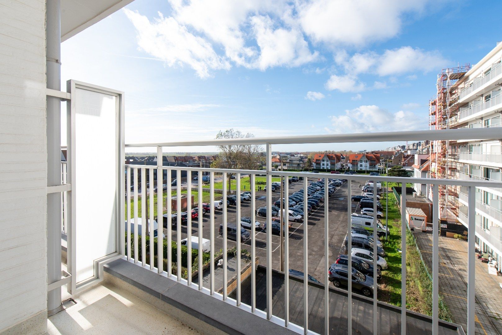 Mooi vernieuwde studio gelegen op de vierde verdieping met zonneterras foto 14