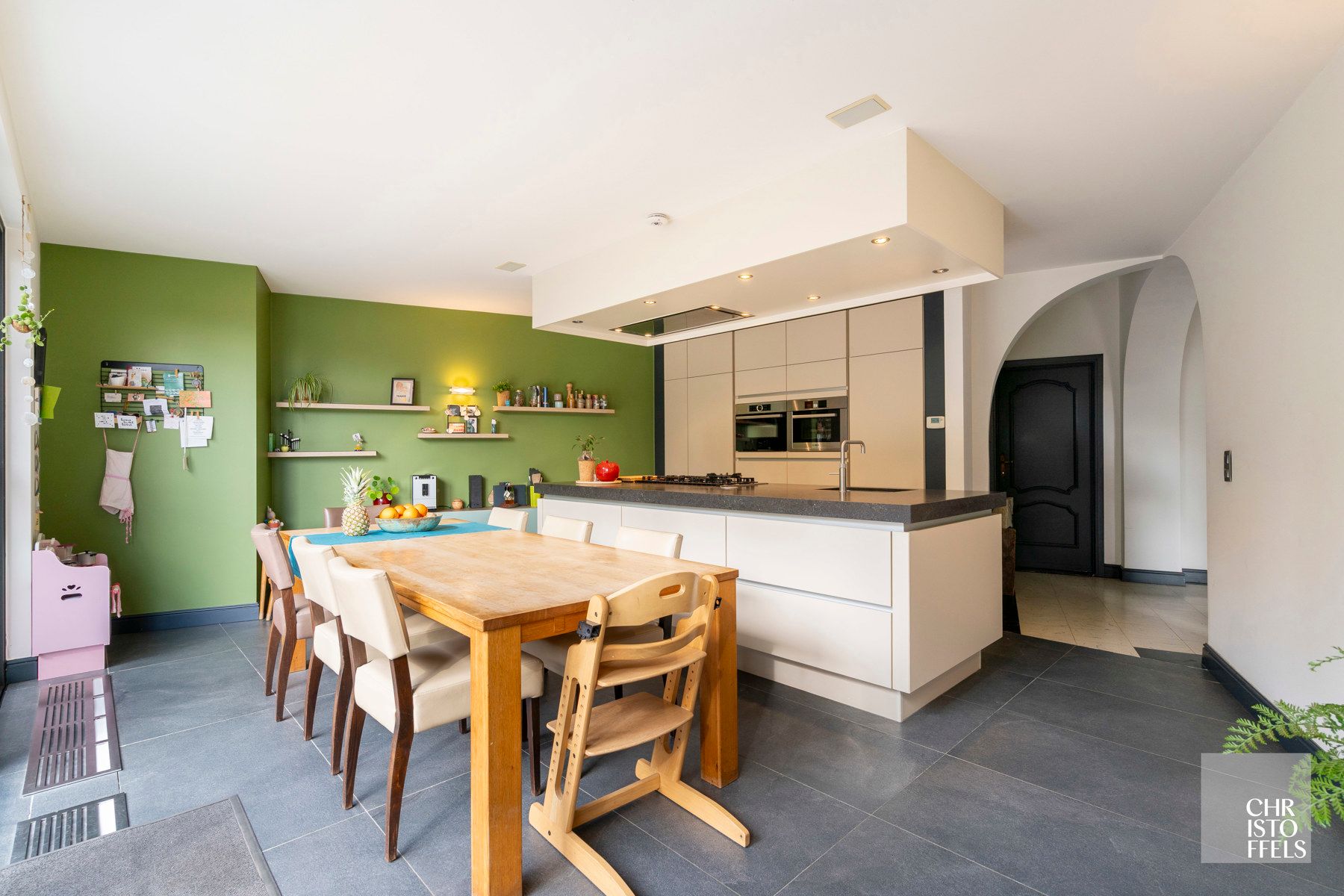 Gerenoveerd neoclassicistisch herenhuis mét stadstuin op de Nederlandse grens! foto 6