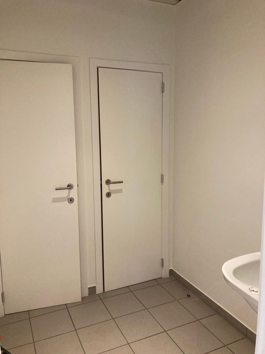 Ruime kantoorruimte te huur op toplocatie tussen Kortrijk centrum en ’t Hoge foto 7