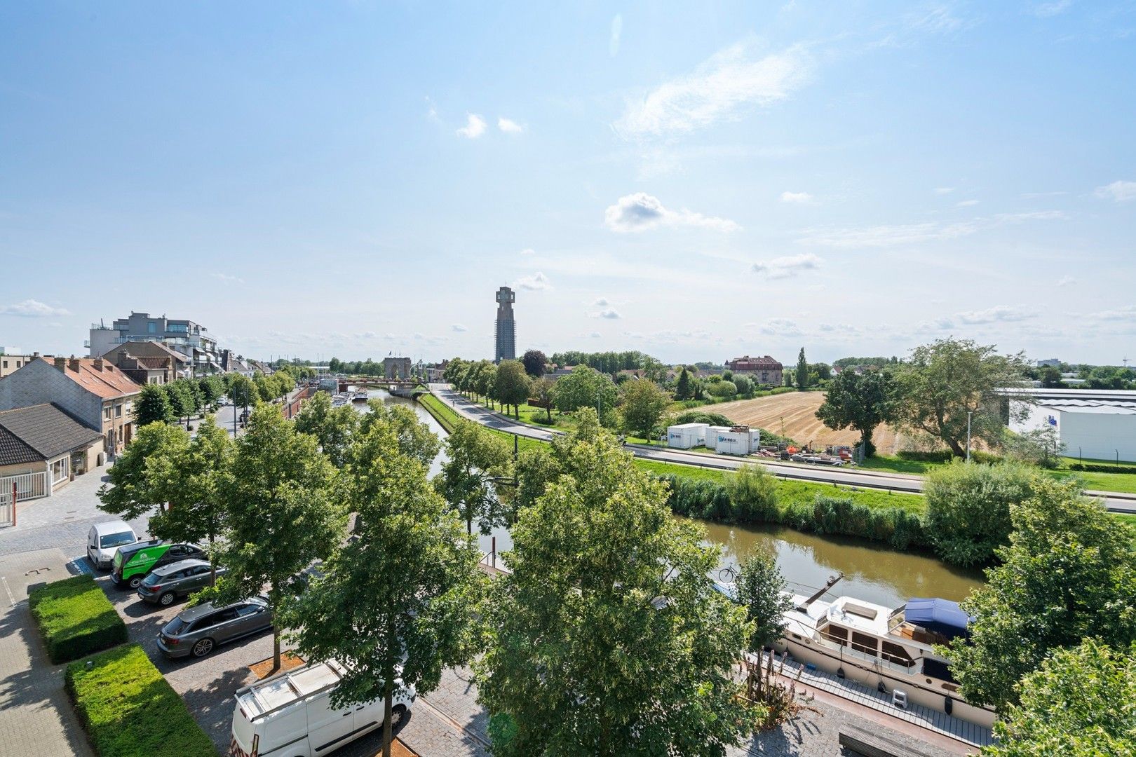 Adembenemend appartement met 2  terrassen en private kelderberging foto 15