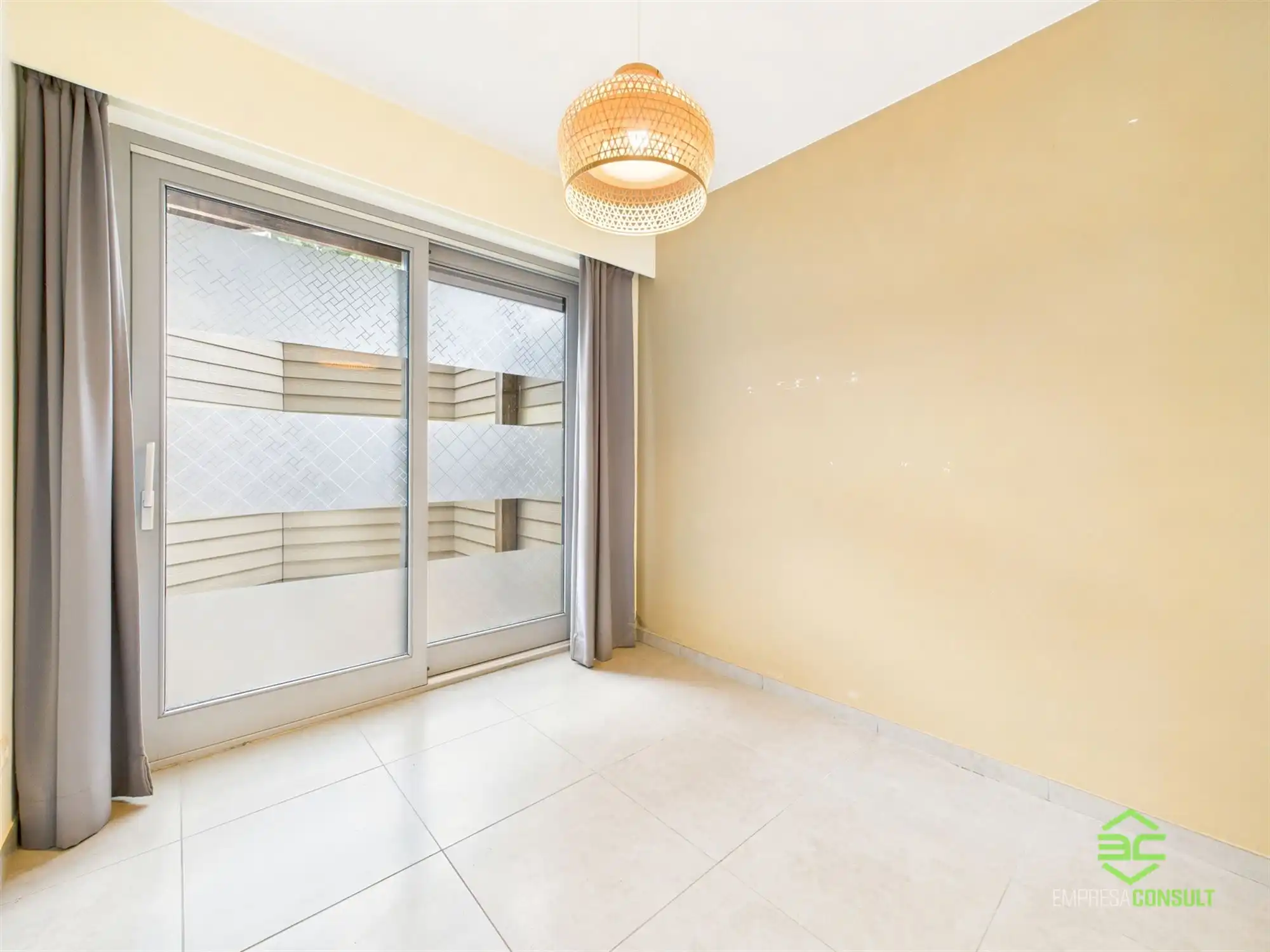 Interessant opbrengsteigendom met 4 app in het centrum! foto 10