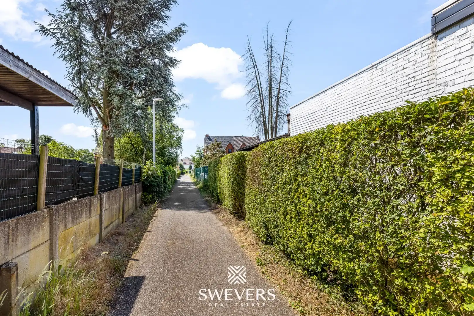 Te renoveren HOB met veel potentieel in centrum Genk foto 9